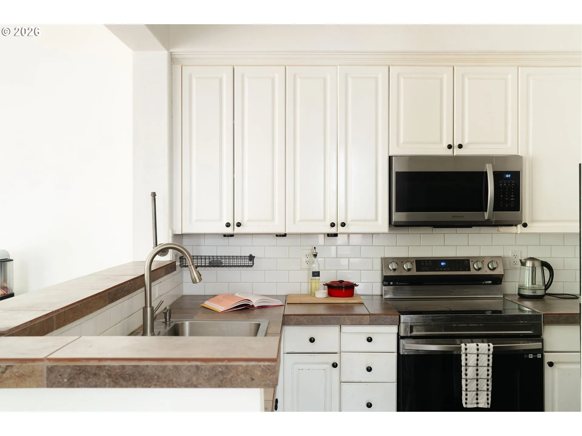 Kitchen-Oven
