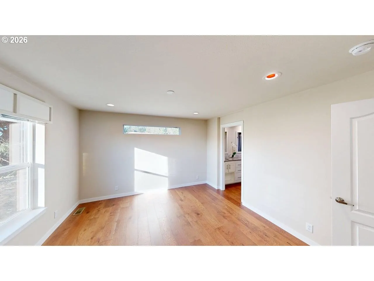 Bedroom, Primary