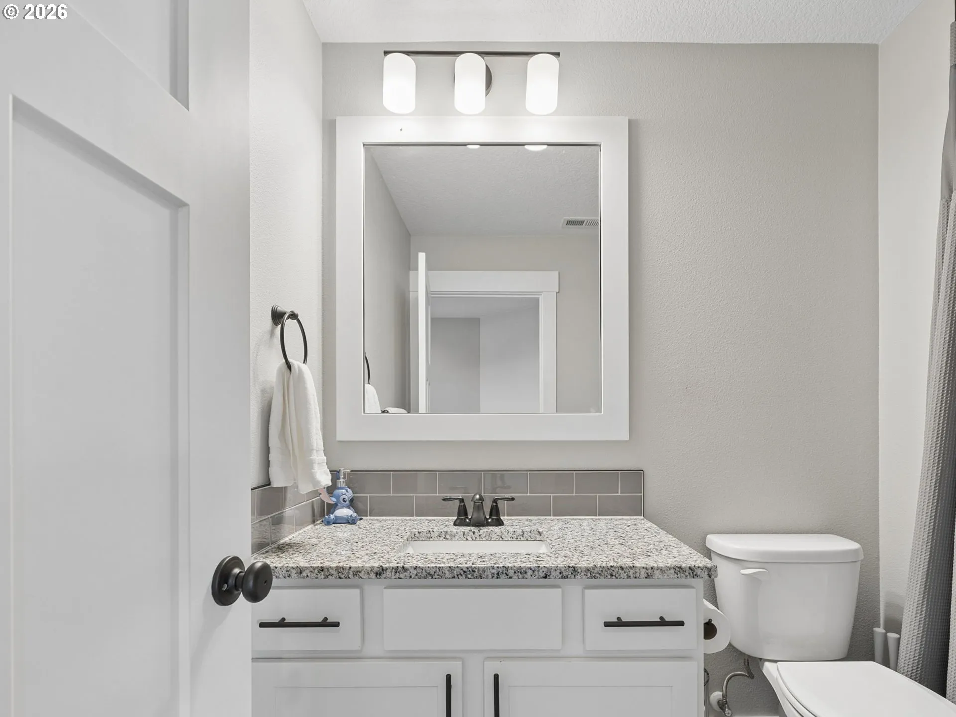 Bathroom-Upper