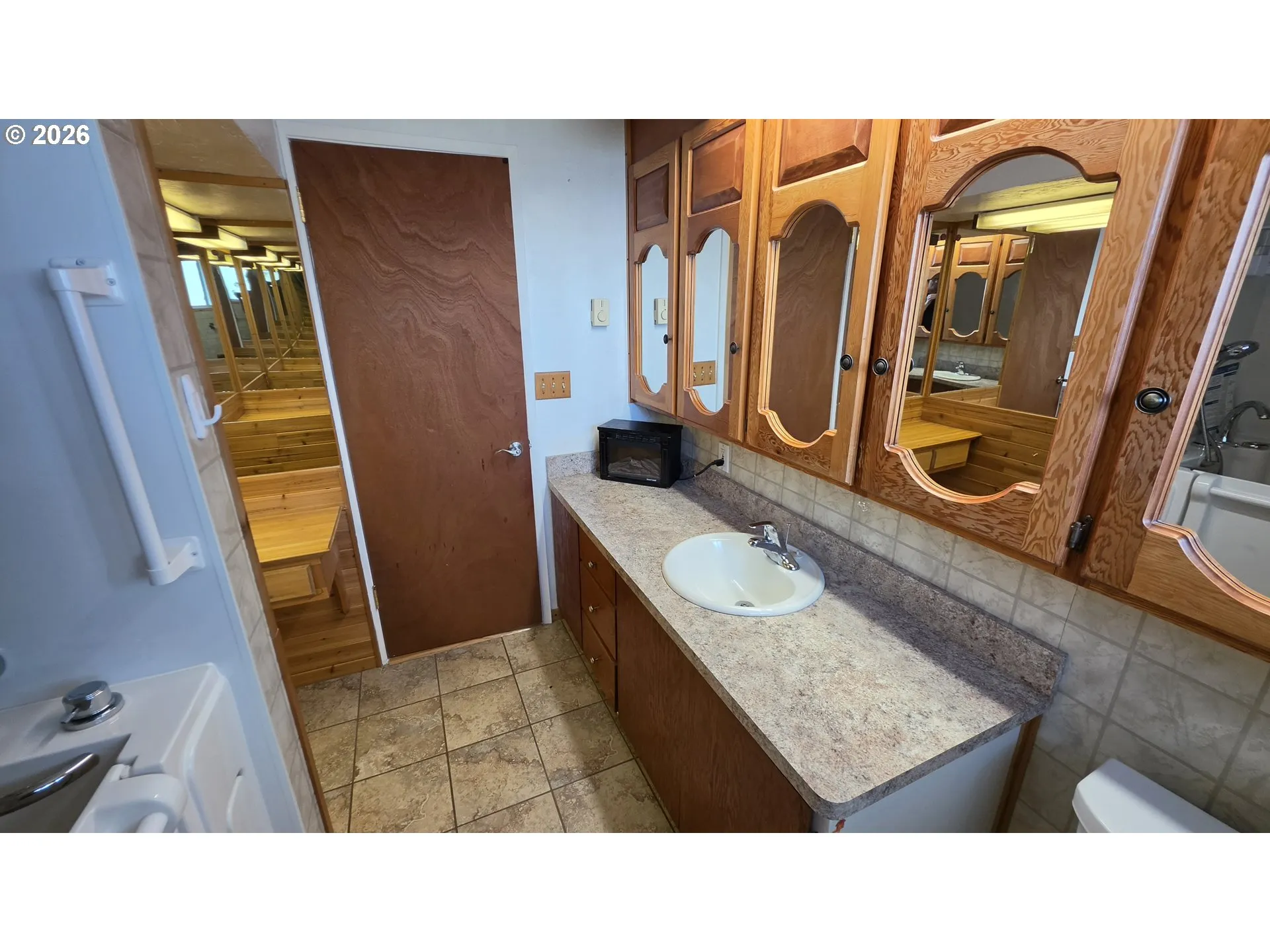 Bathroom-Hall