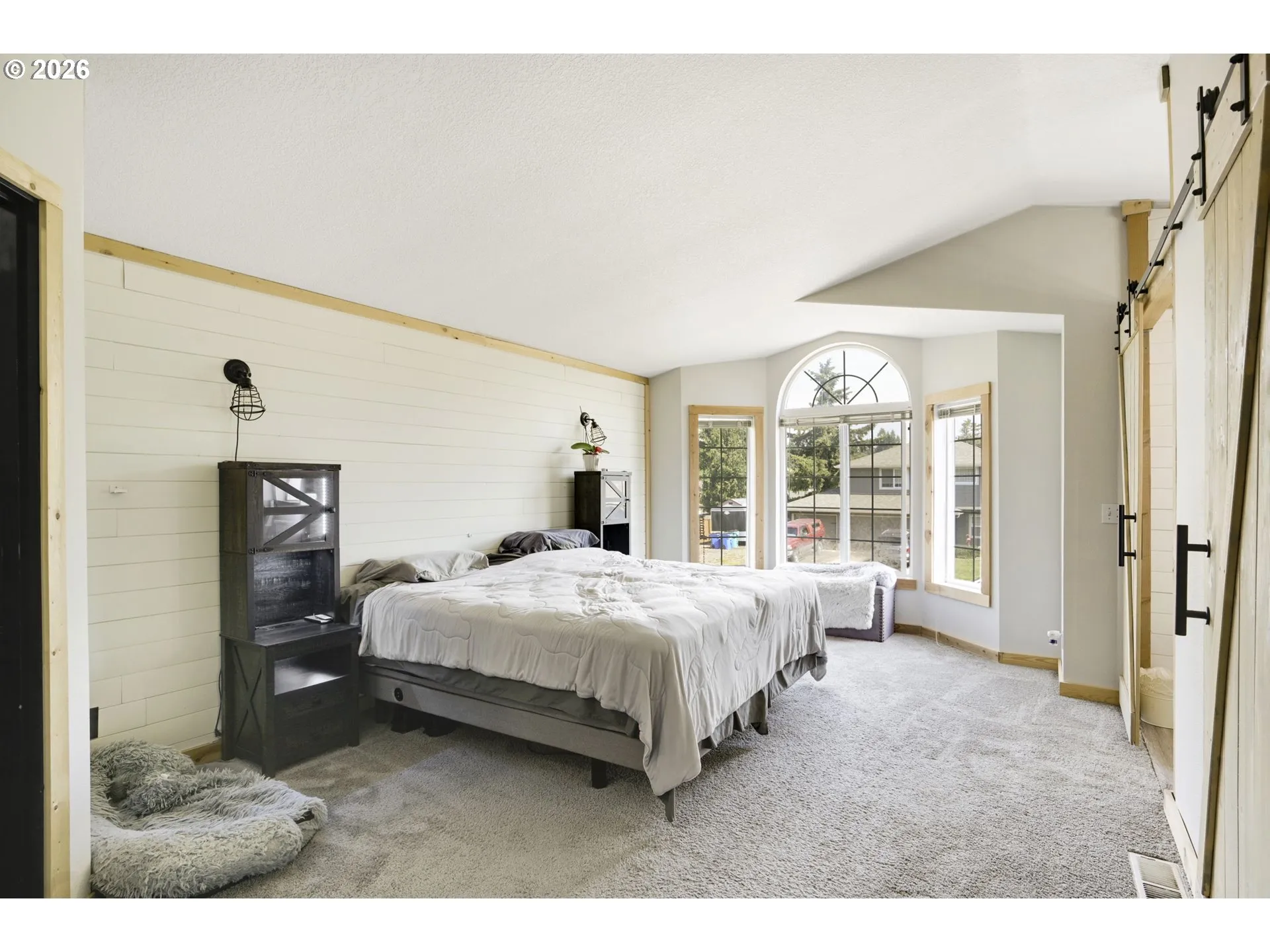 Primary Bedroom-Upper