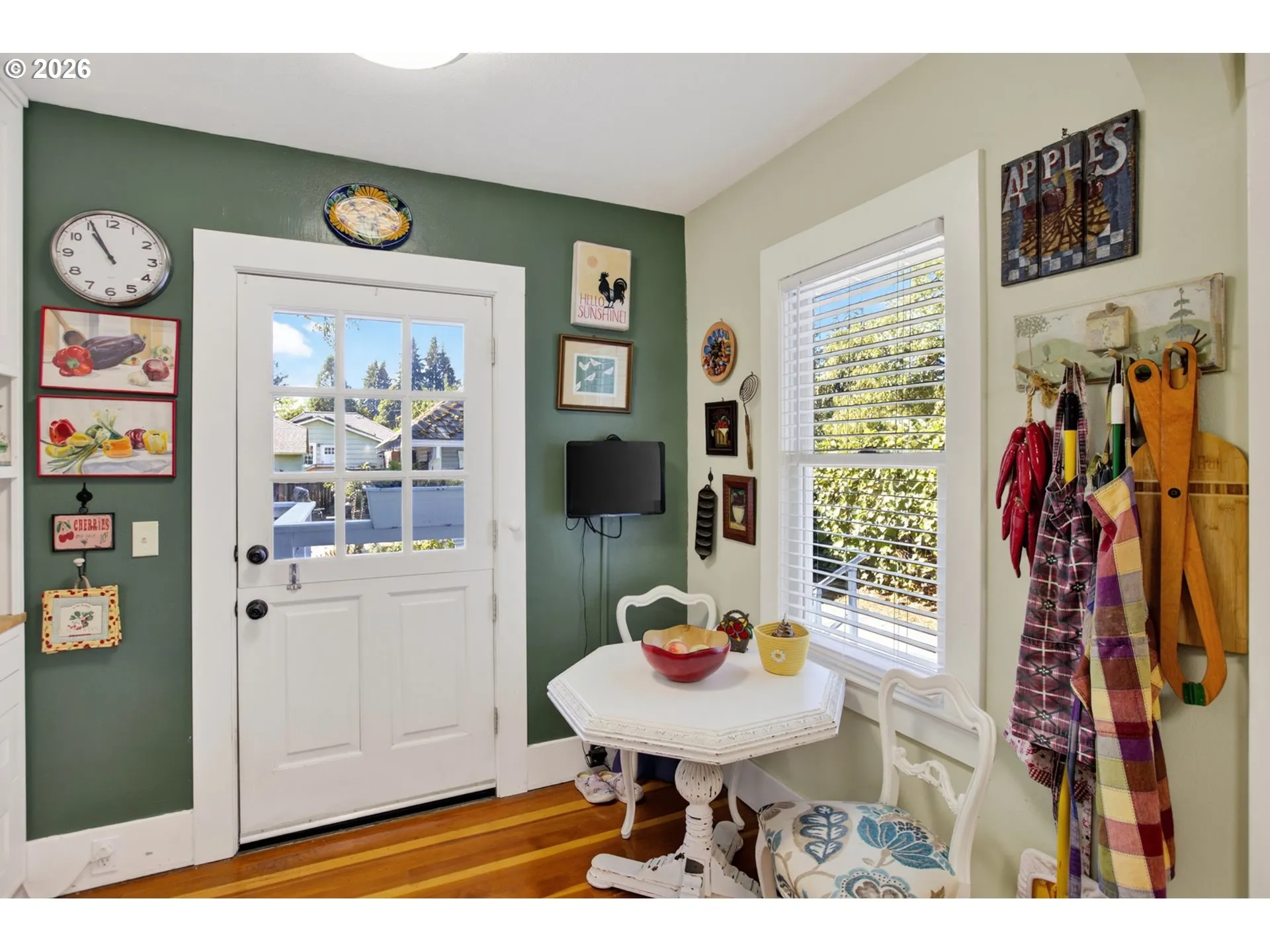 Kitchen/Nook-Eating Area