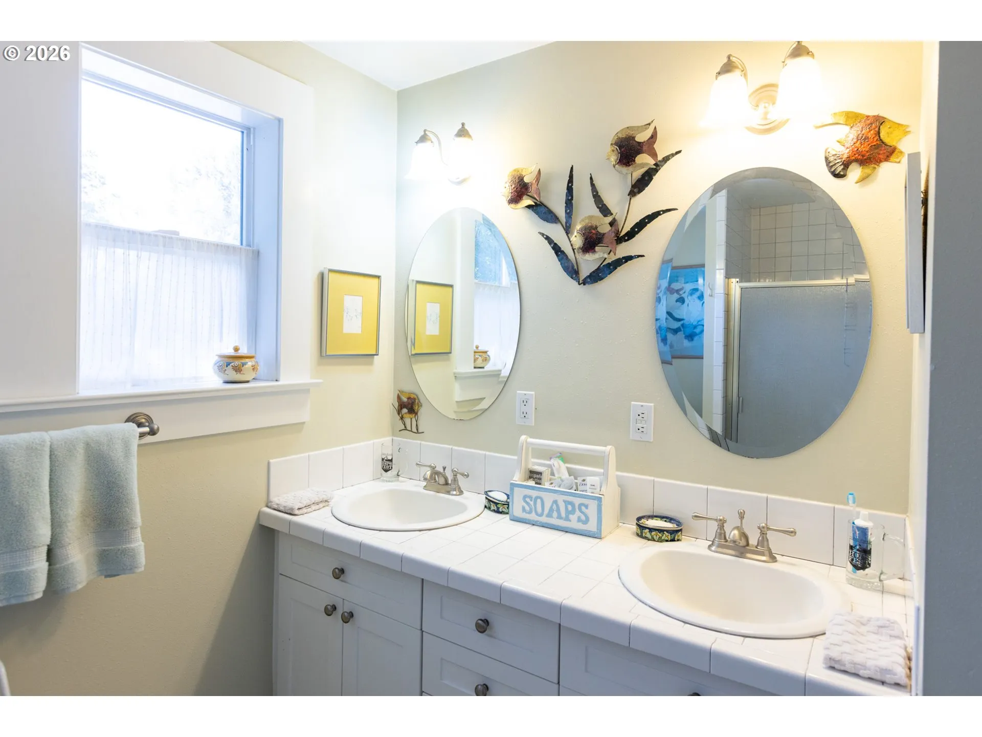 Bathroom-Upper