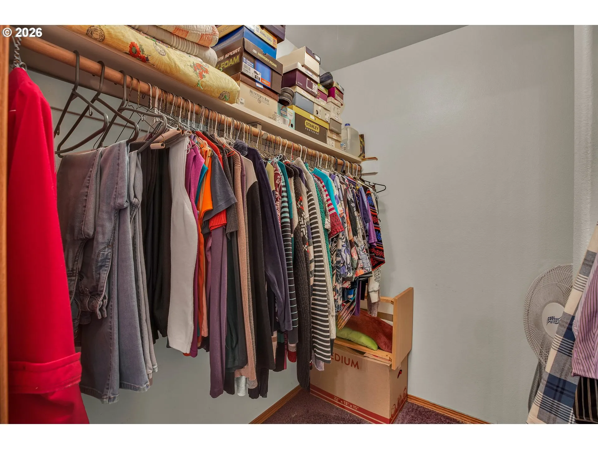 Bathroom, Attached-Walk-In Closet
