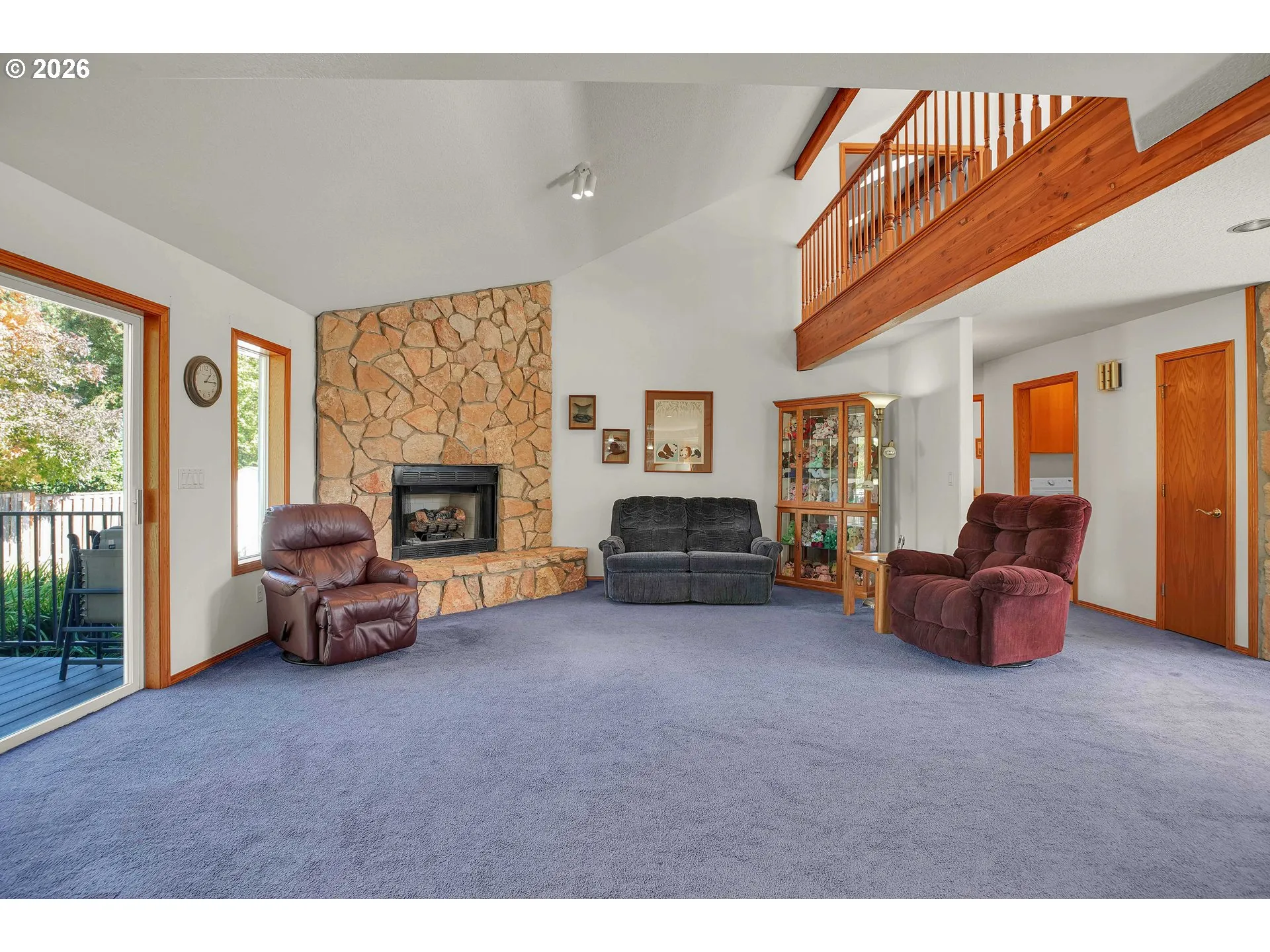 Living Room-Fireplace