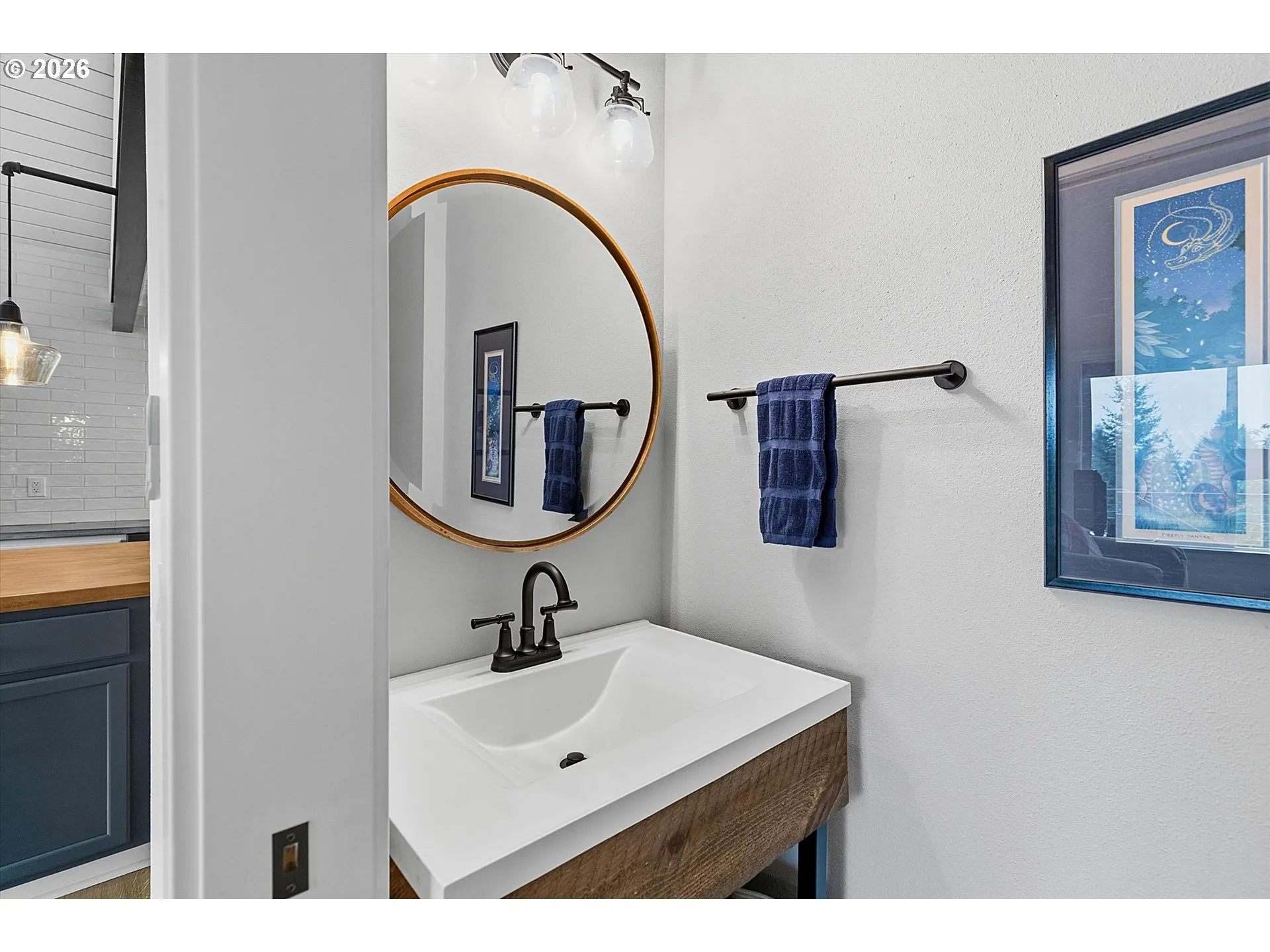Bathroom-Upper