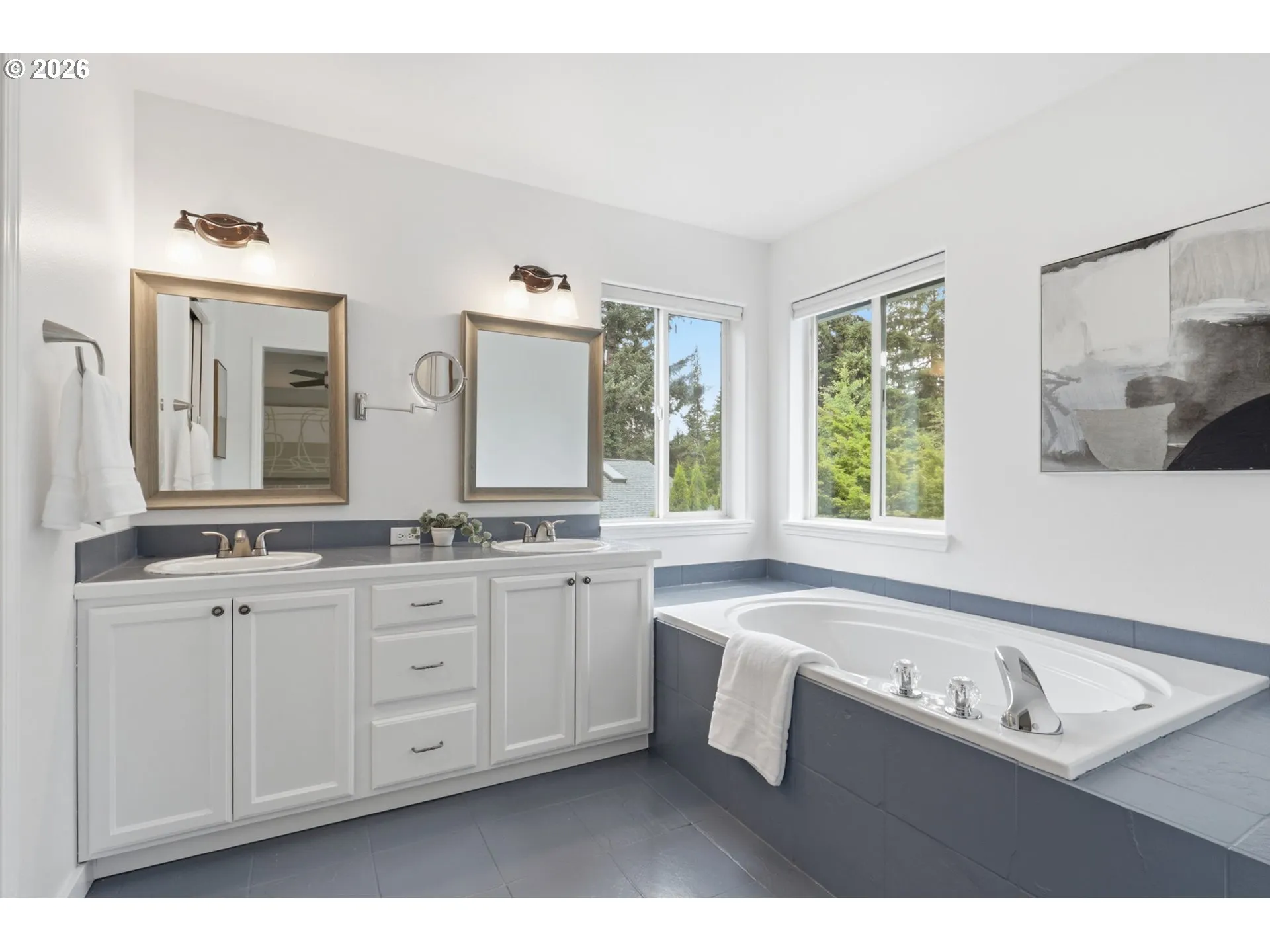 Primary Bedroom-Attached Bathroom