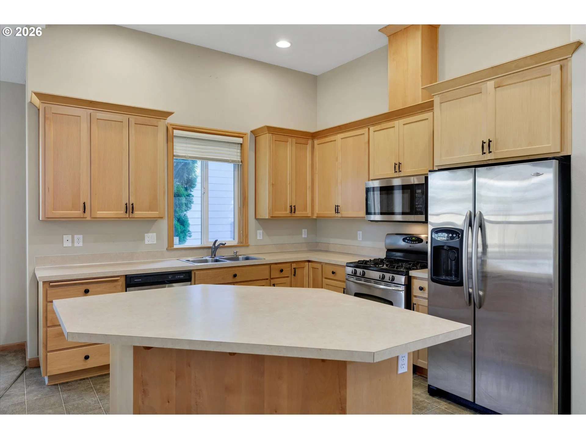 Kitchen-Island