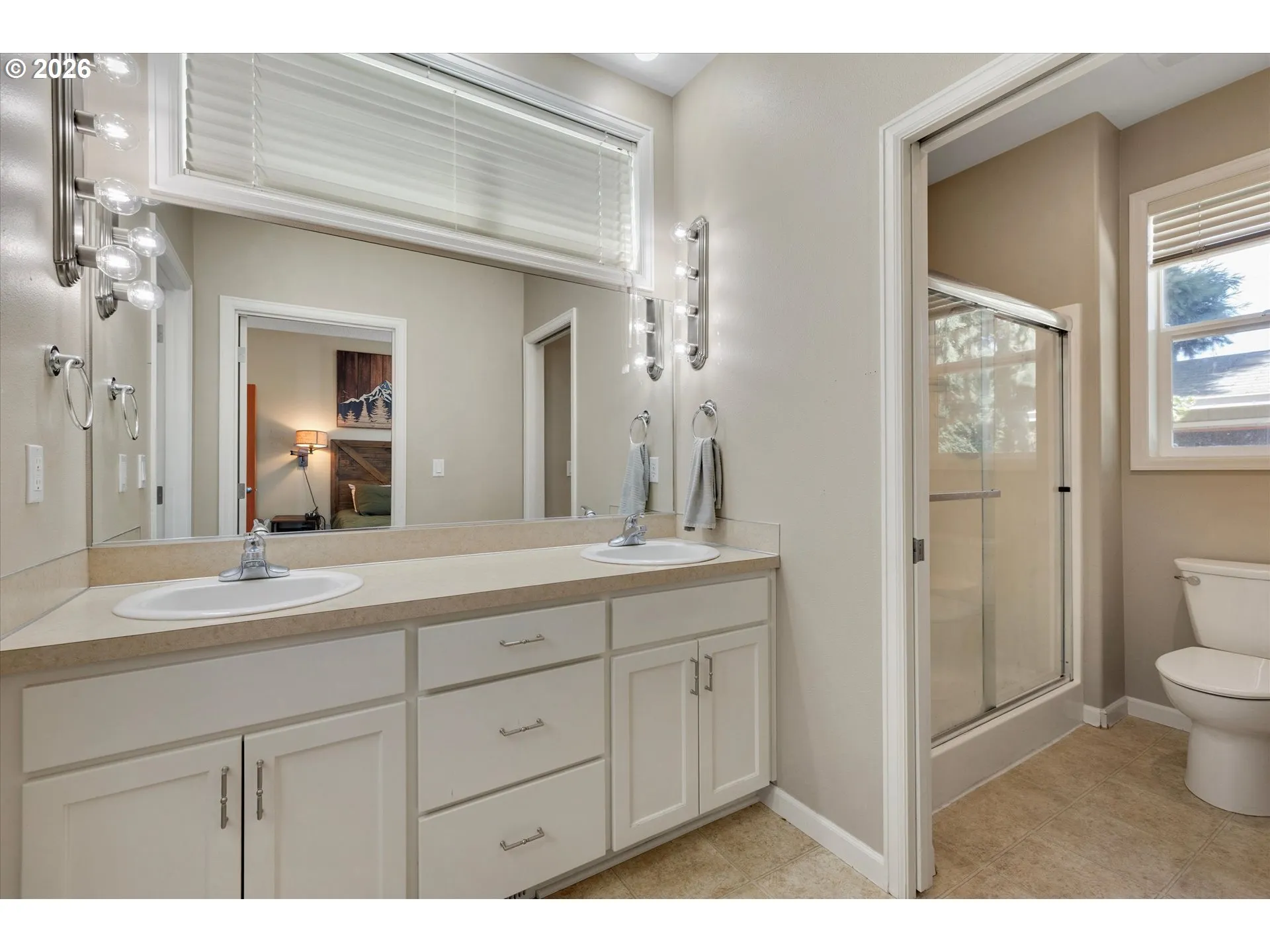 Bathroom, Attached-Double Sinks