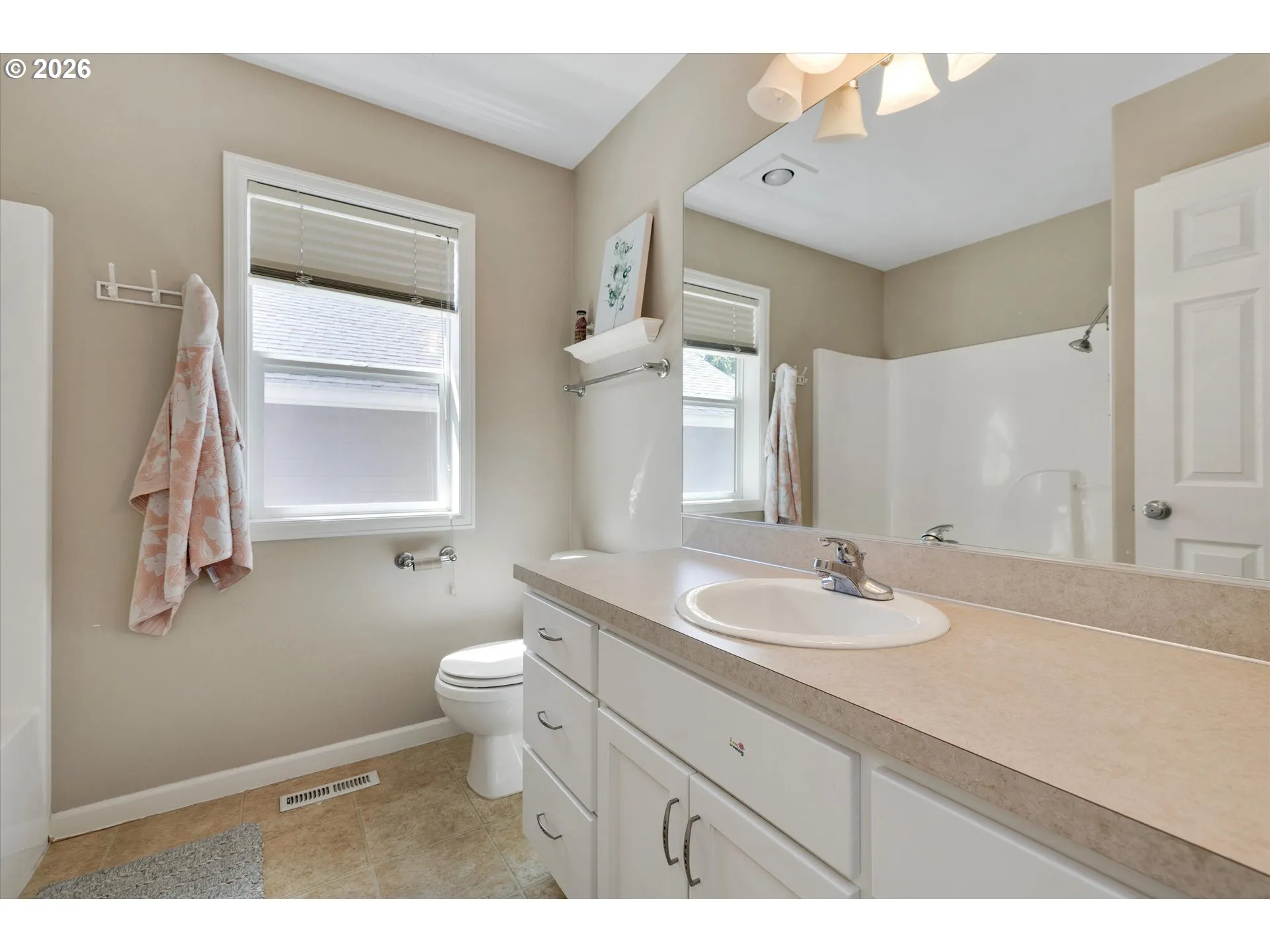 Bathroom-Upper