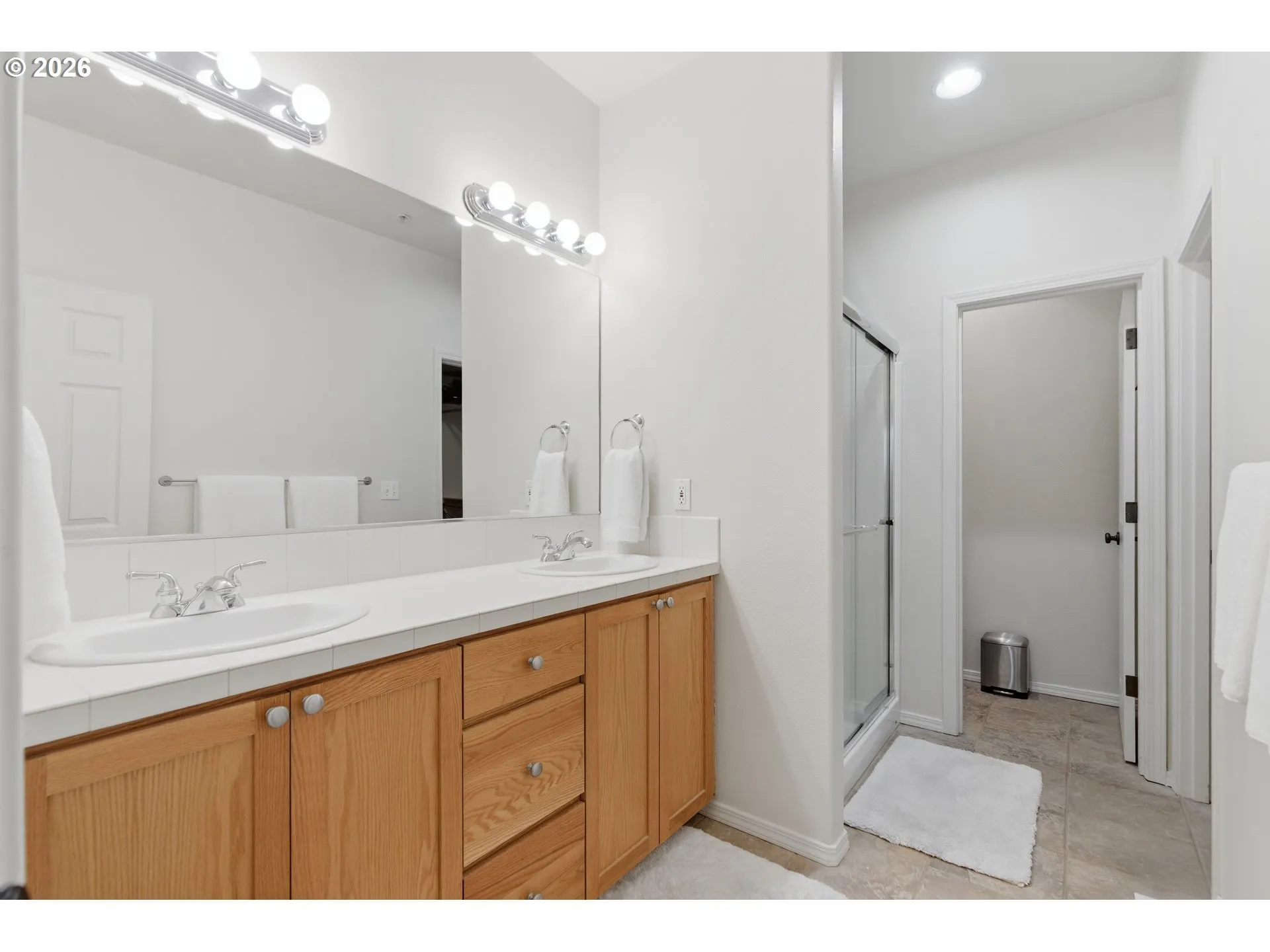 Bathroom-Upper