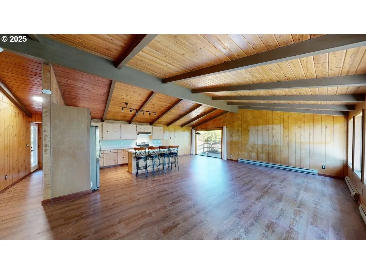 Living Room-Vaulted Ceilings