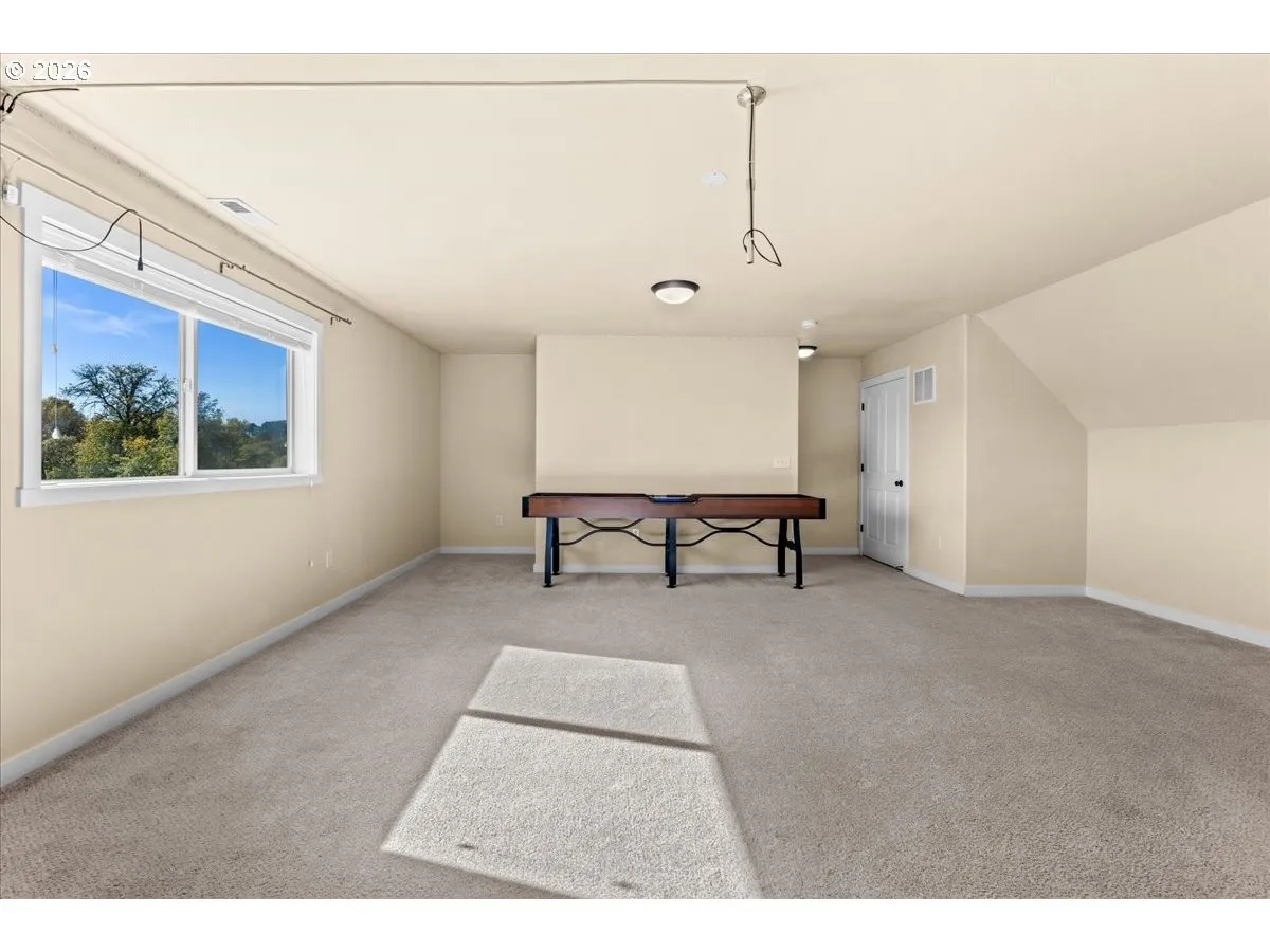 Bonus Room-Upper