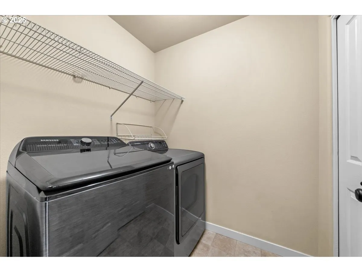 Laundry-Upper