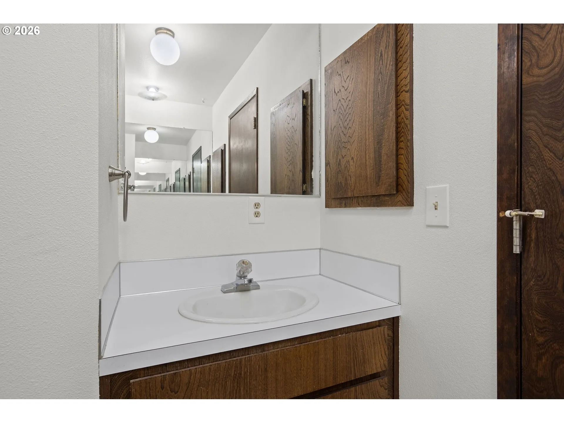 Bathroom-Hall