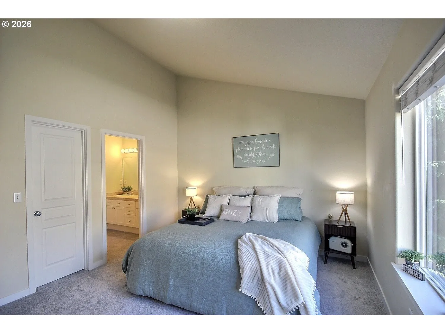 Bedroom, Primary-Upper