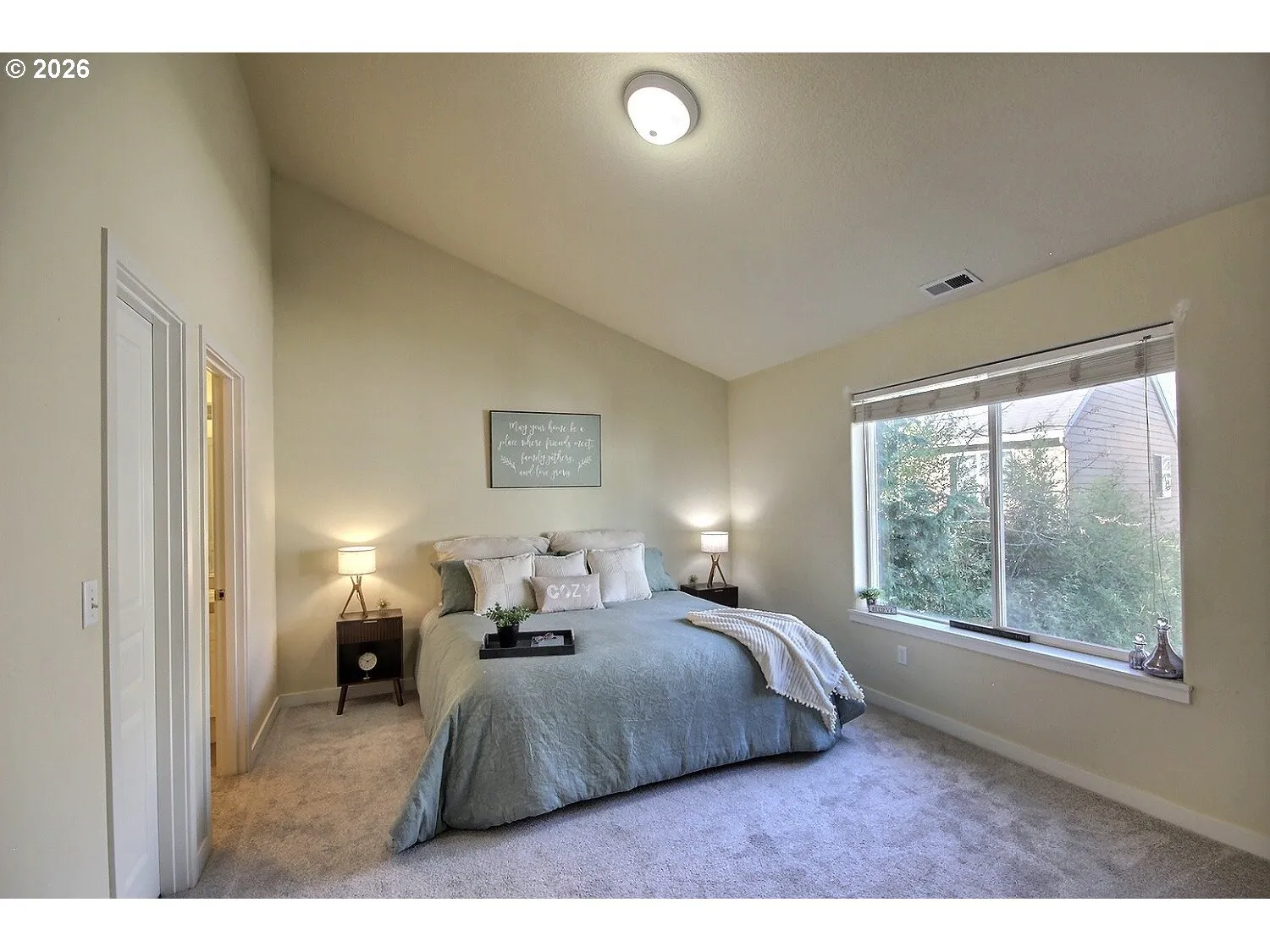 Bedroom, Primary-Vaulted Ceilings