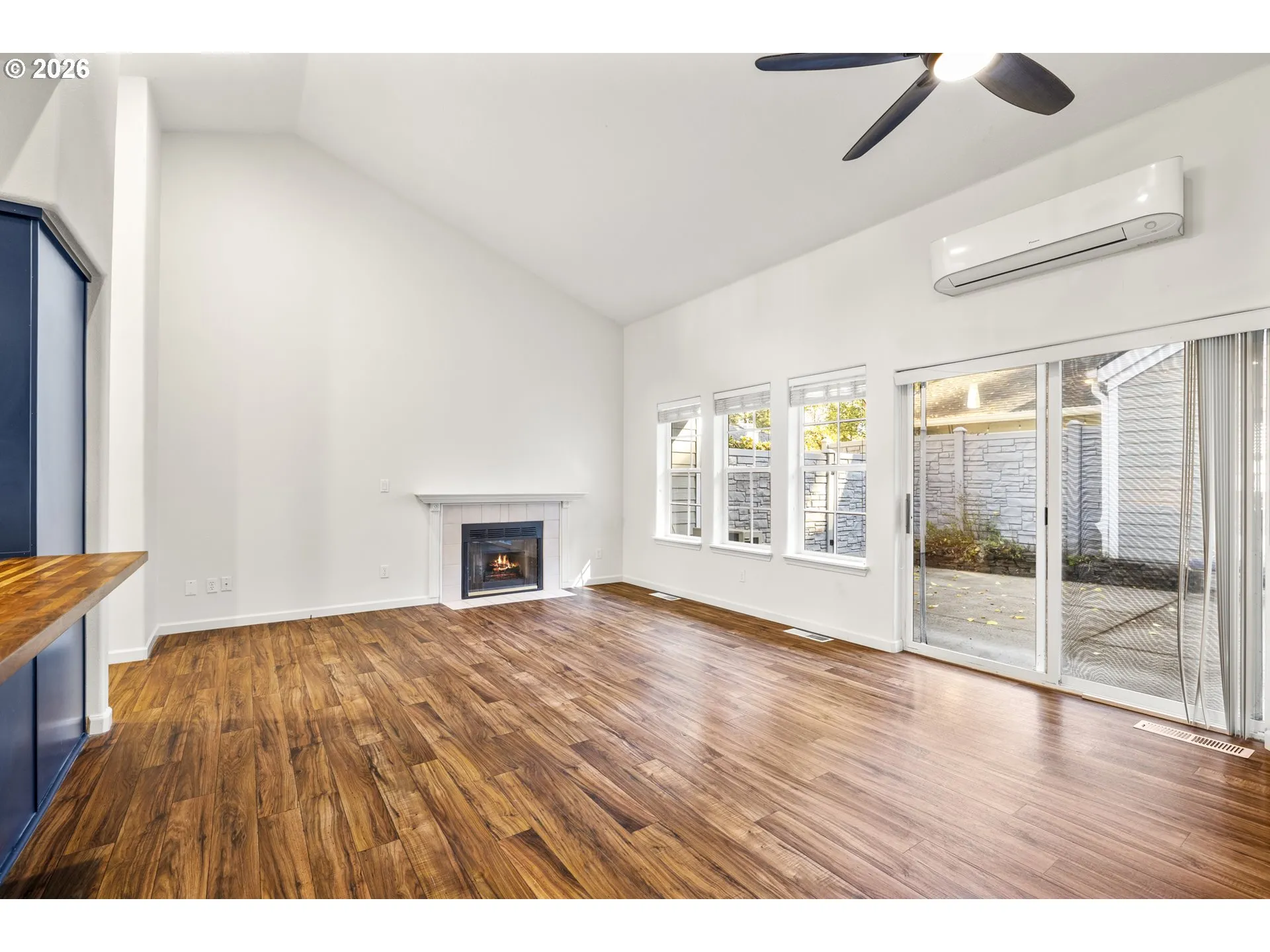 Living Room/Dining Room-Ceiling Fan
