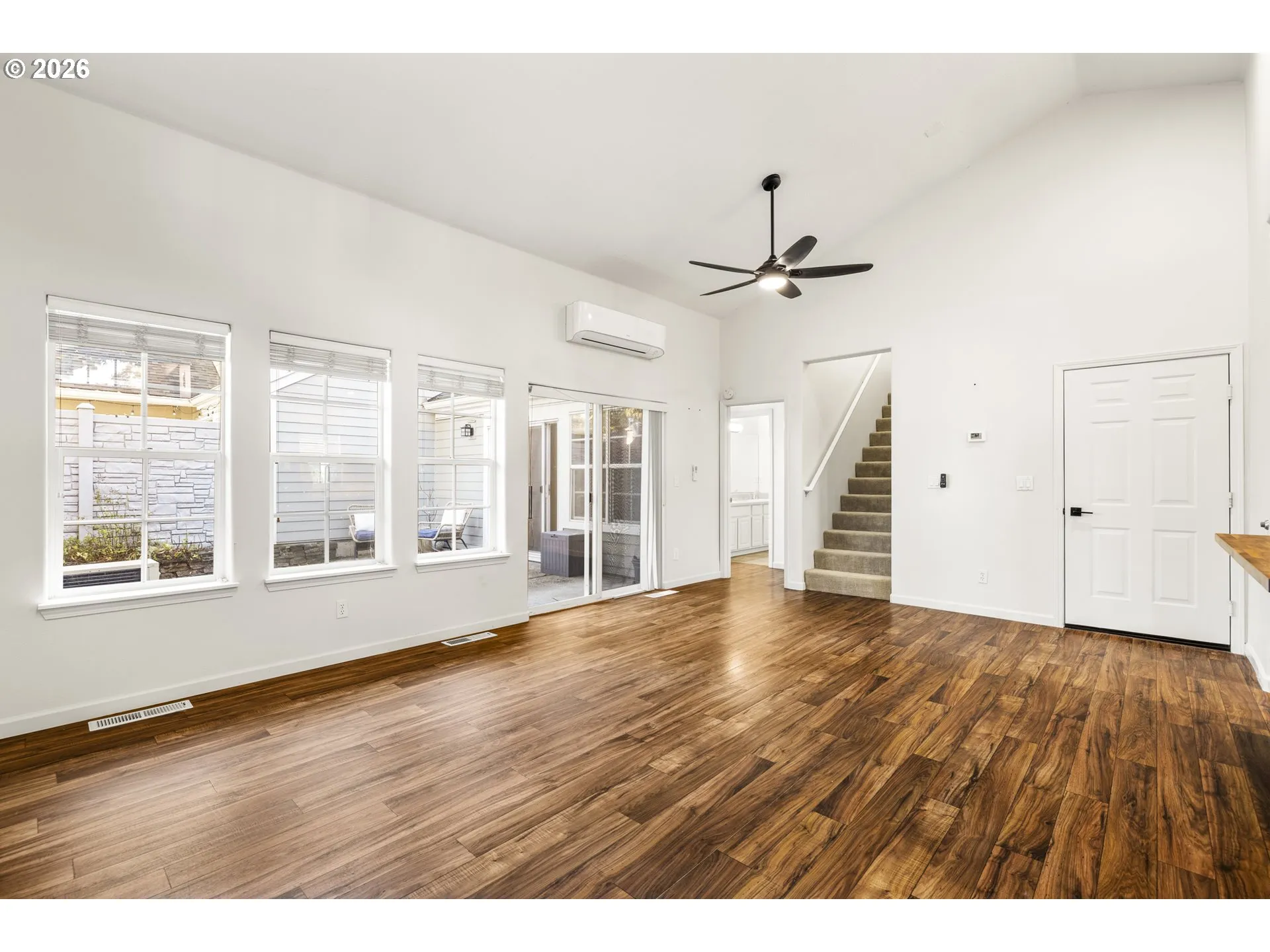 Living Room-Vaulted Ceilings