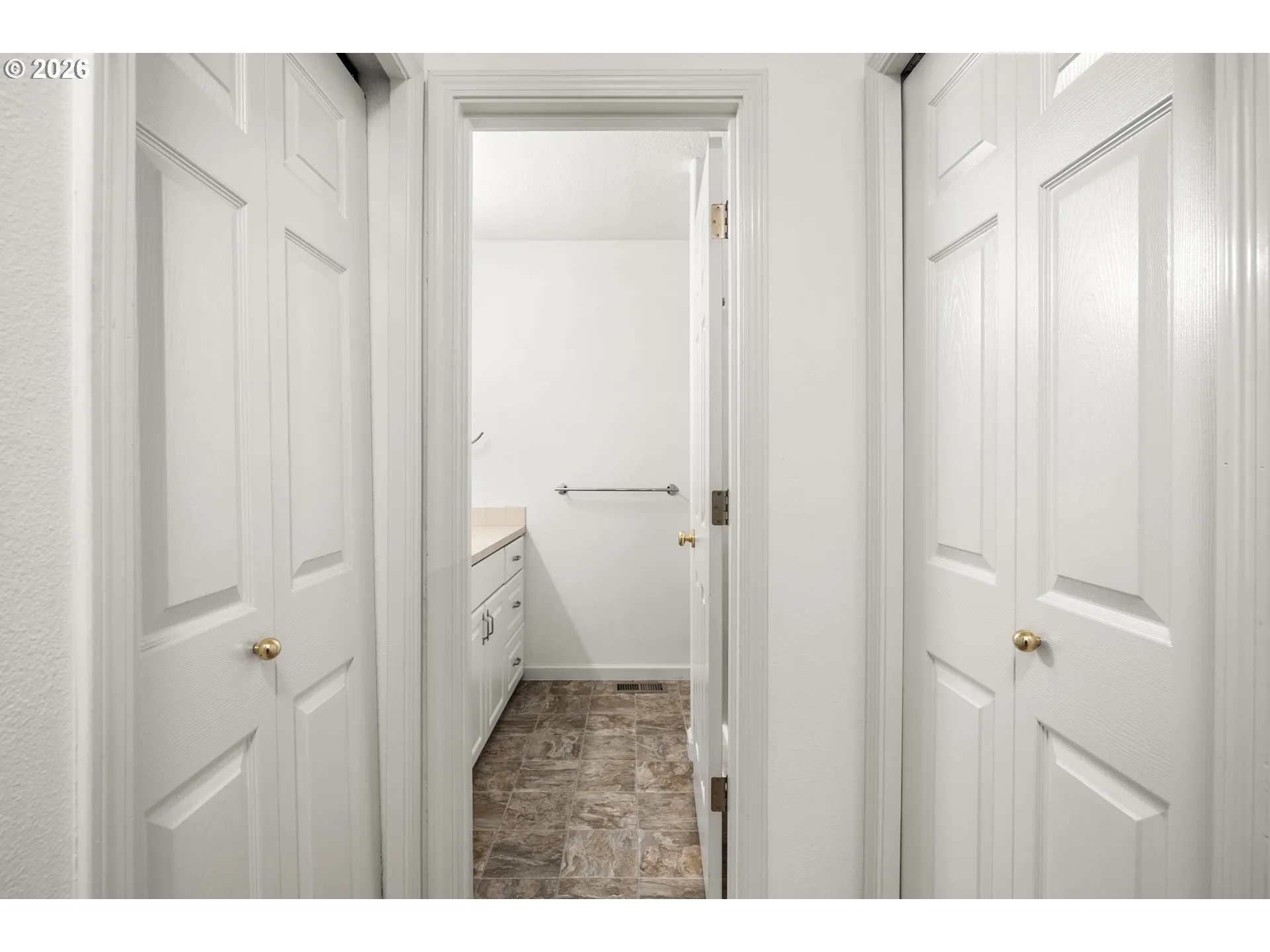 En Suite Bathroom-Upper