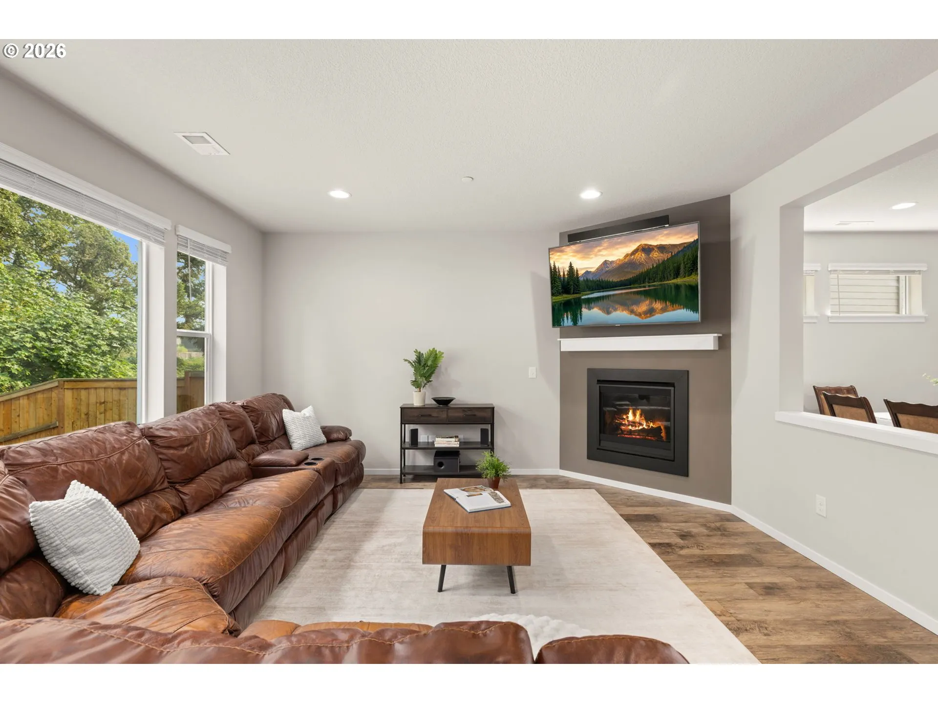 Living Room-Fireplace