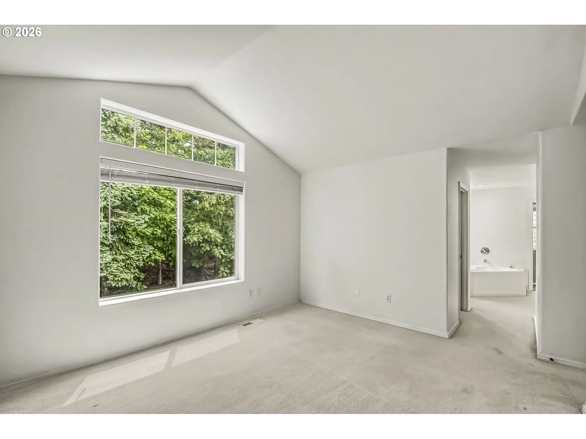 Bedroom, Primary-Vaulted Ceilings
