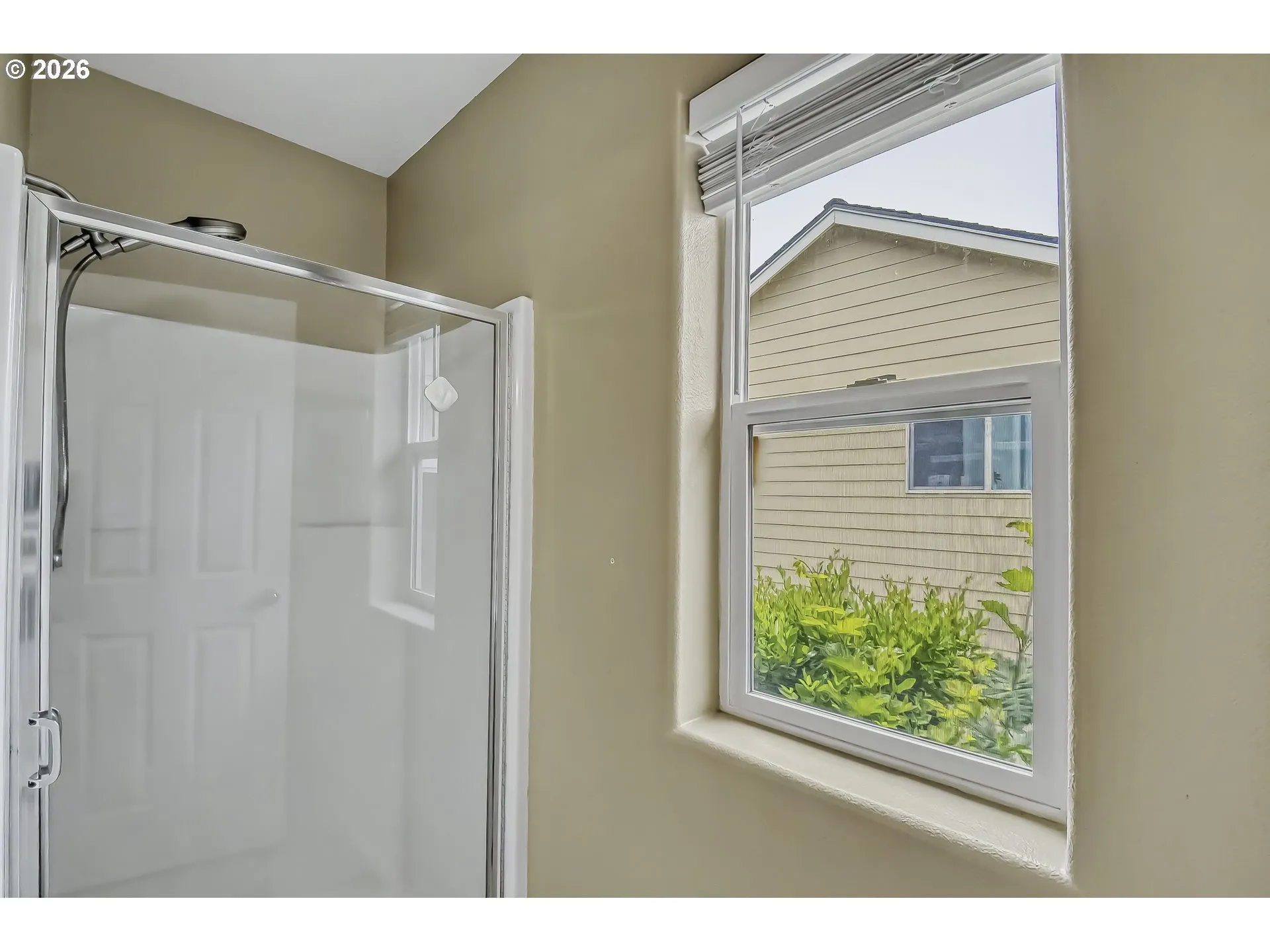 En Suite Bathroom-Upper