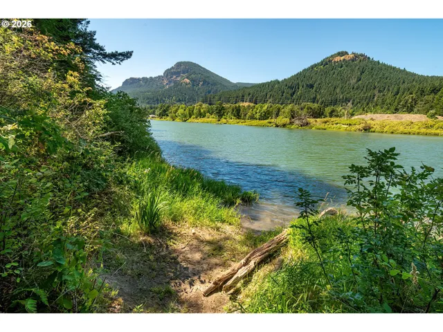Lake Access