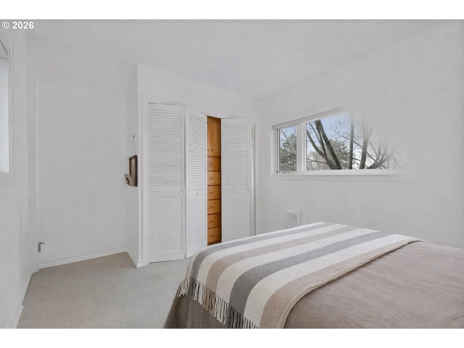 Bedroom, Primary
