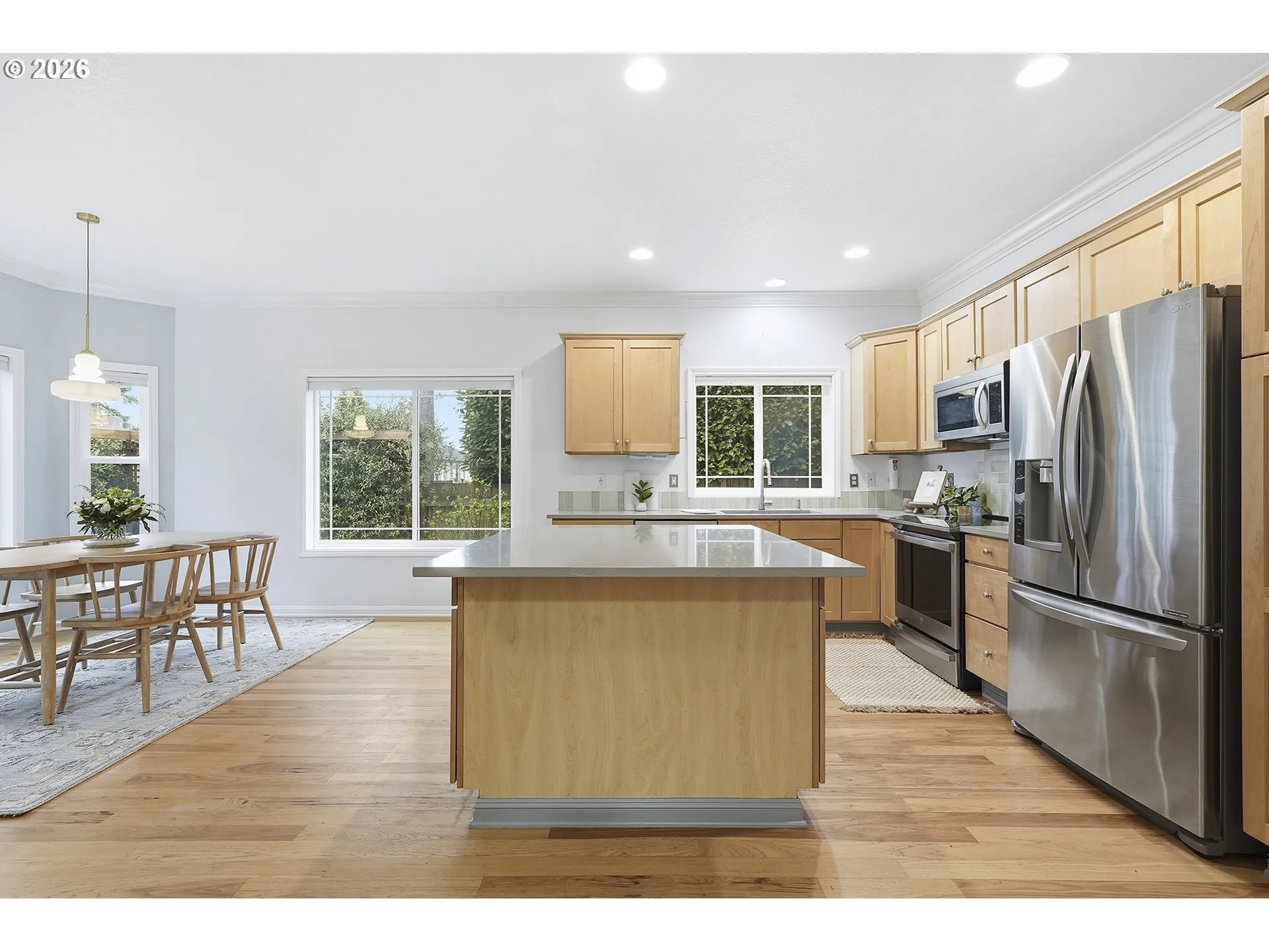 Kitchen/Dining Room-Island