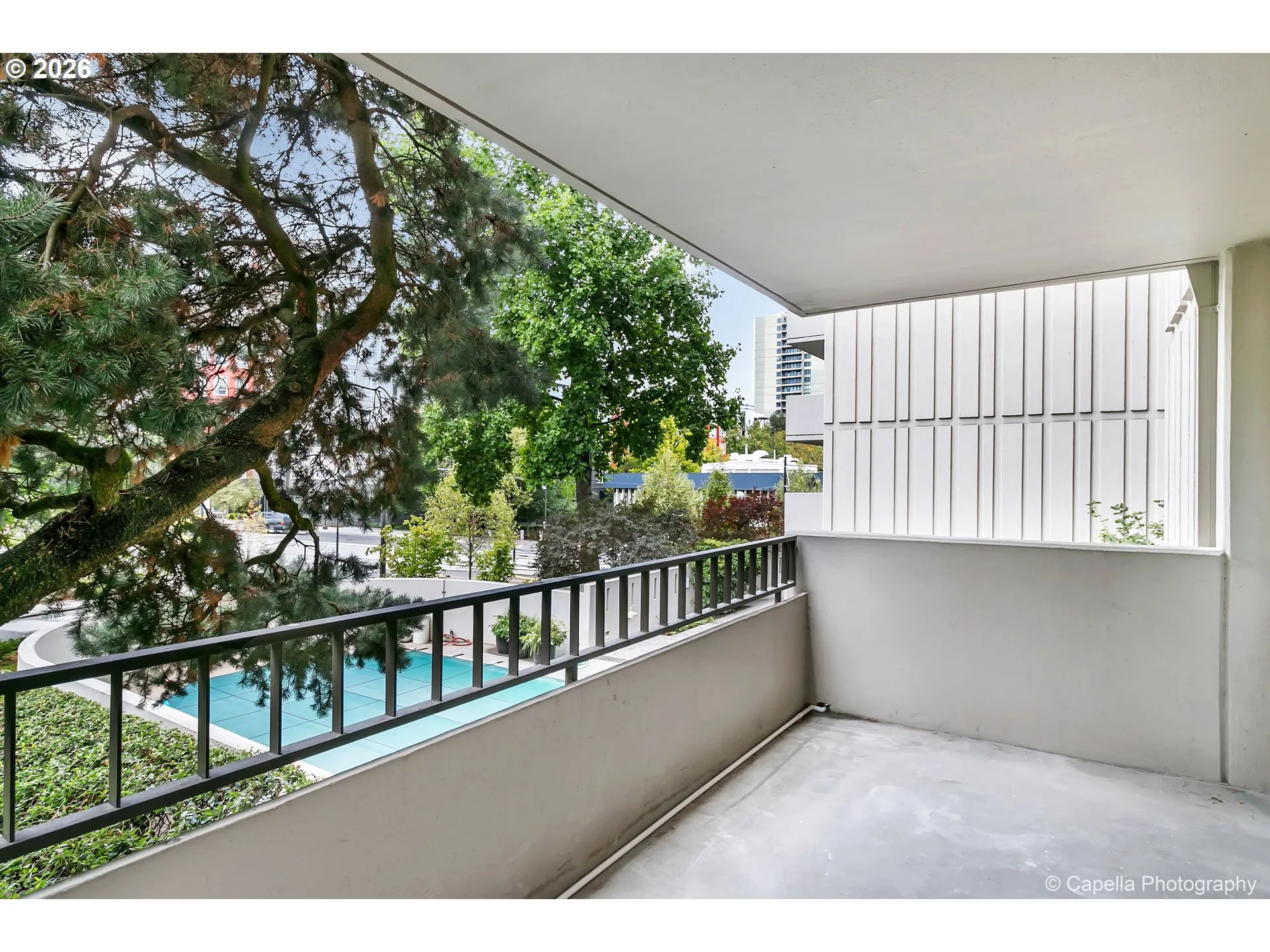Balcony-Covered