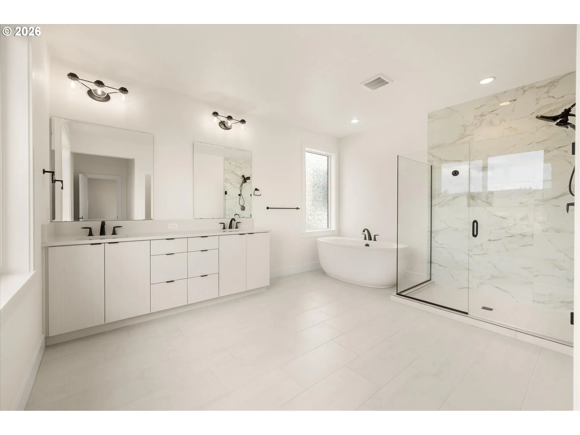 Owner's Suite Bathroom-Full Bathroom