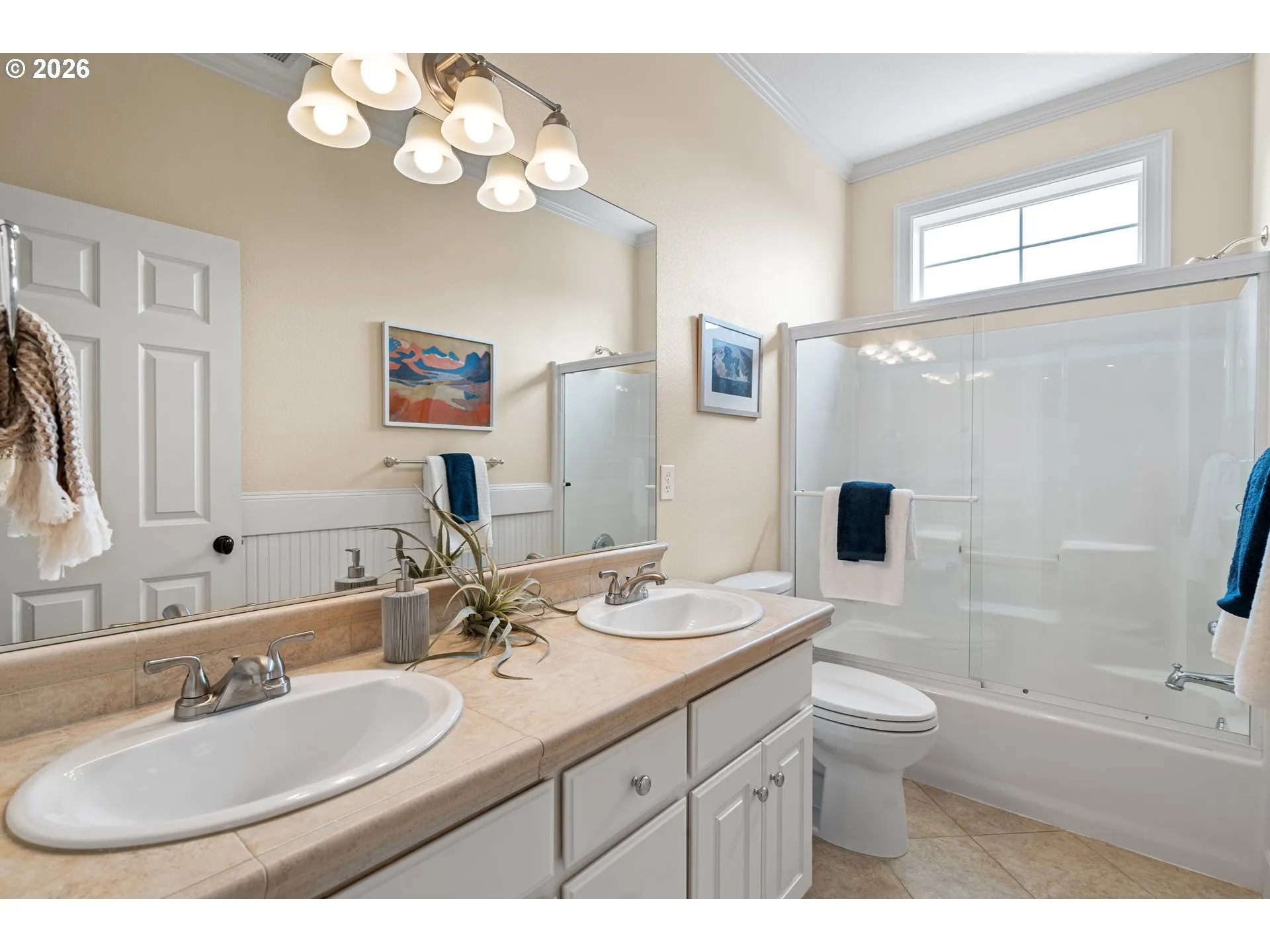 Bathroom-Hall