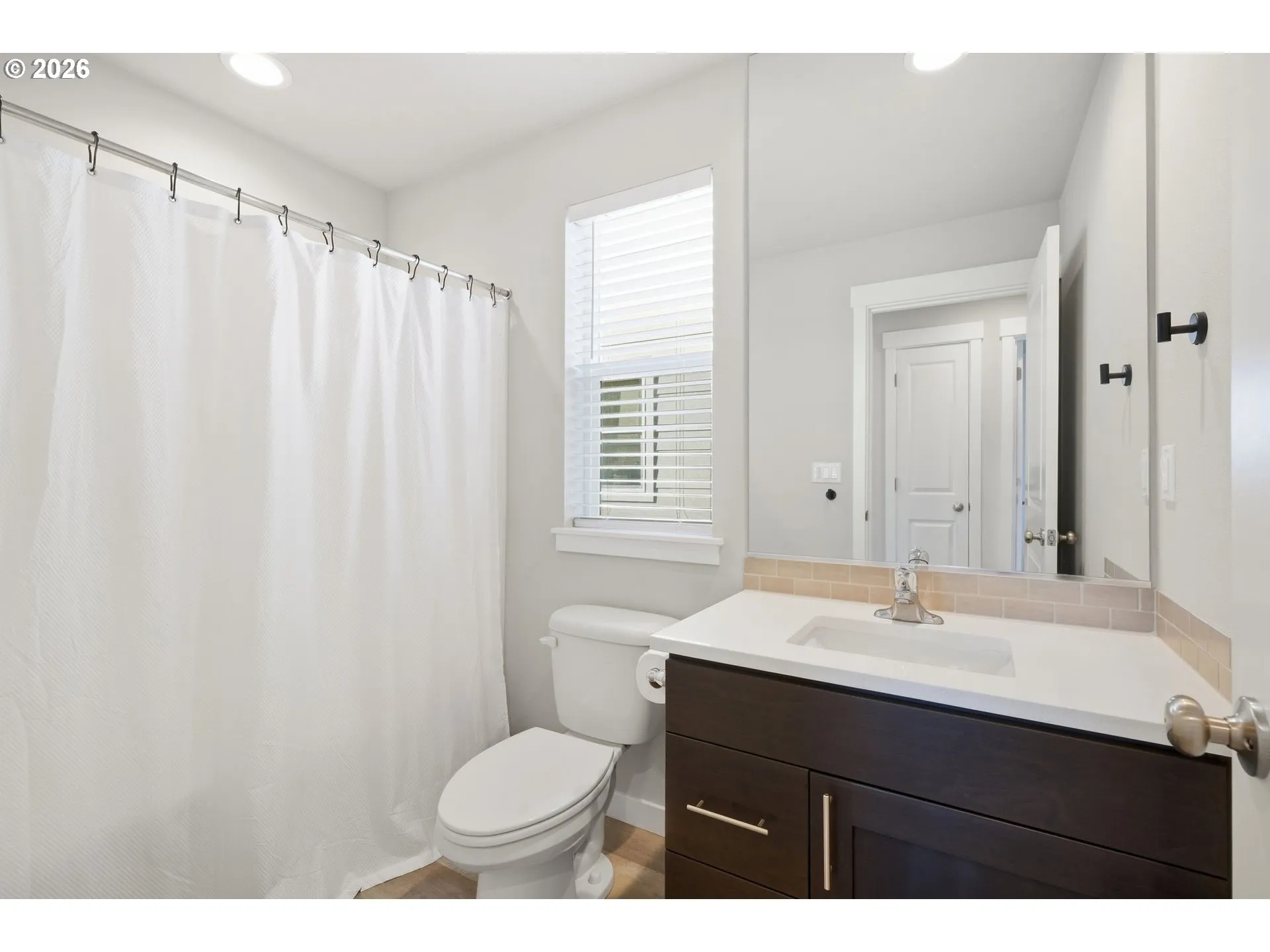 Bathroom-Upper