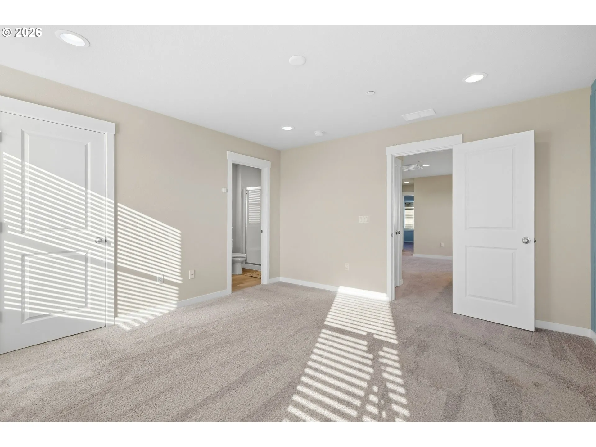 Bedroom, Primary