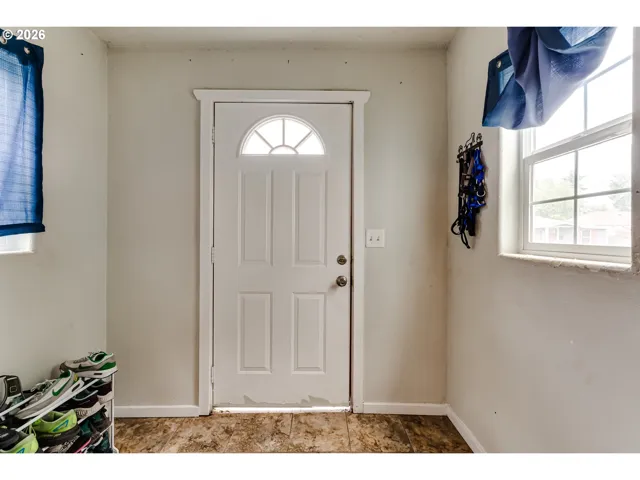 Entrance/Foyer