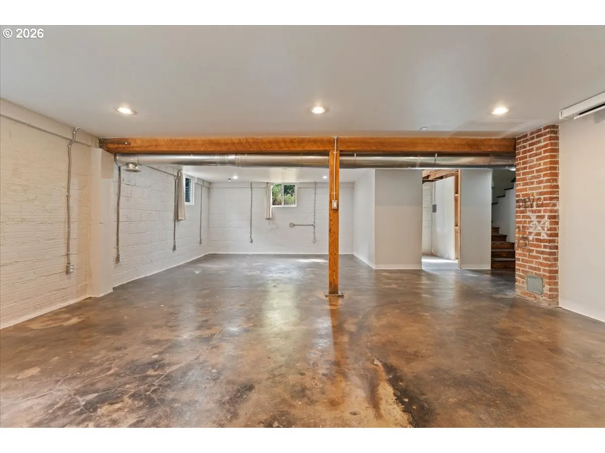 Basement-Partially Finished