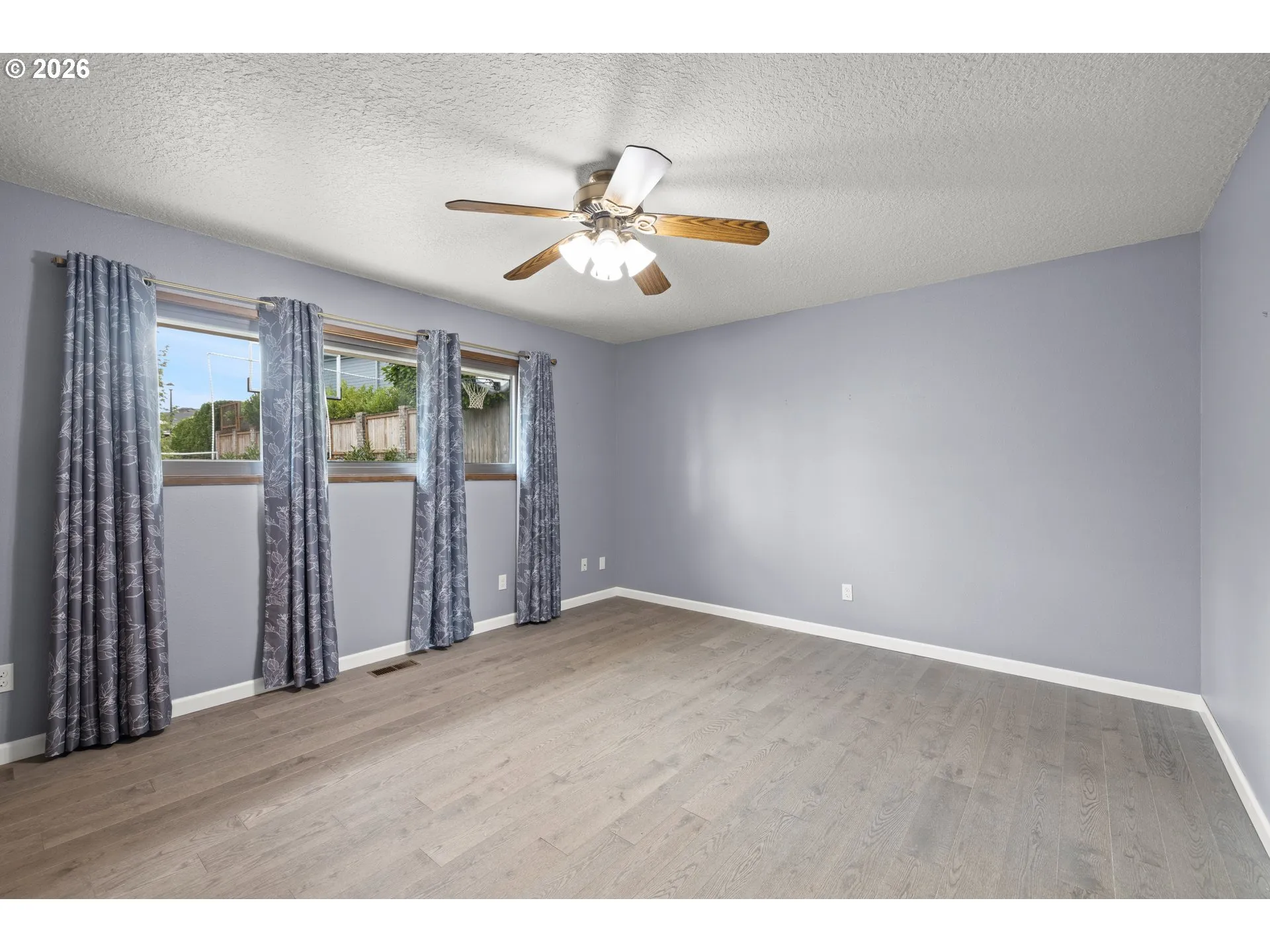 Bedroom, Primary-Ceiling Fan