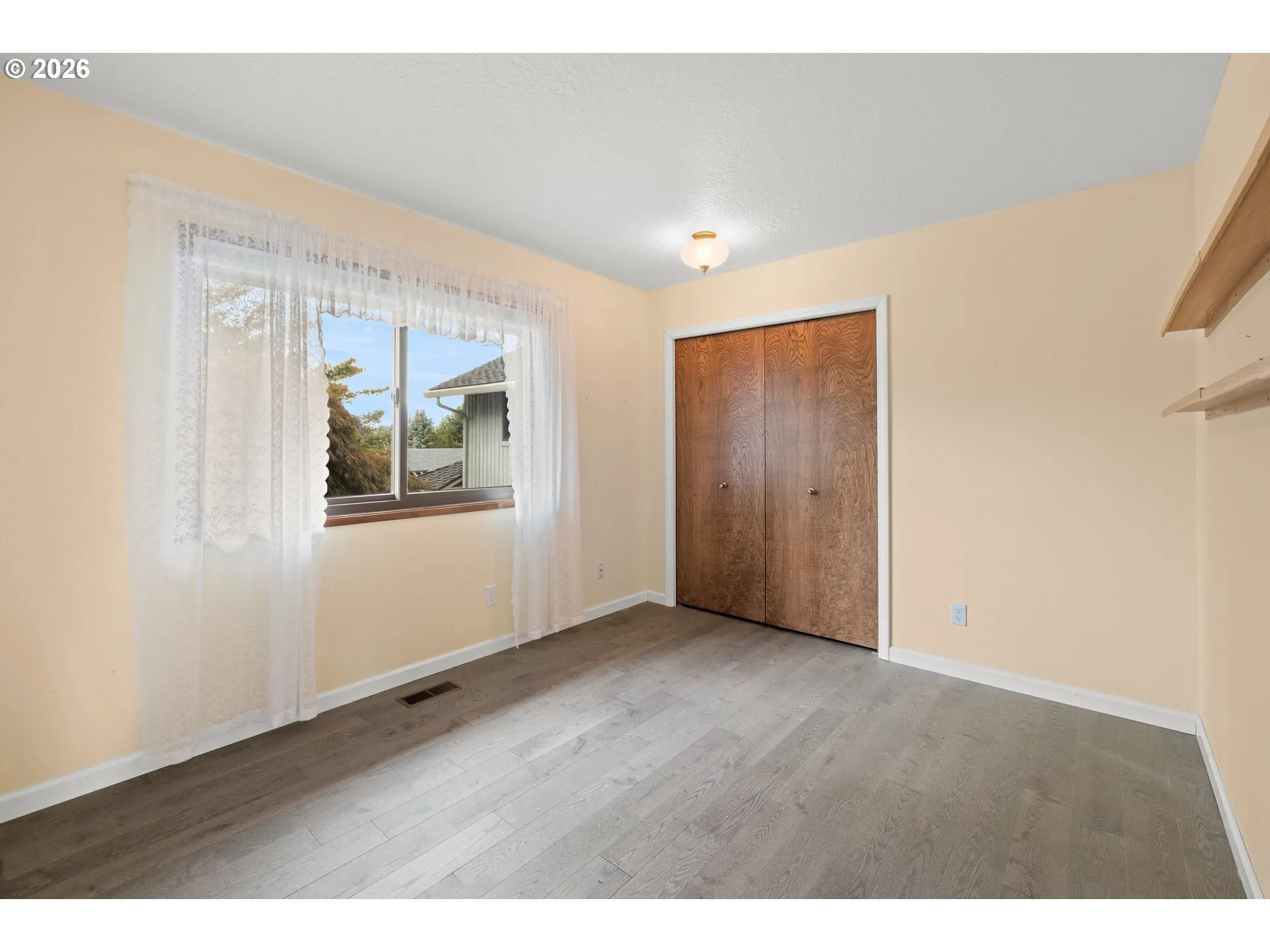 Bedroom-Main