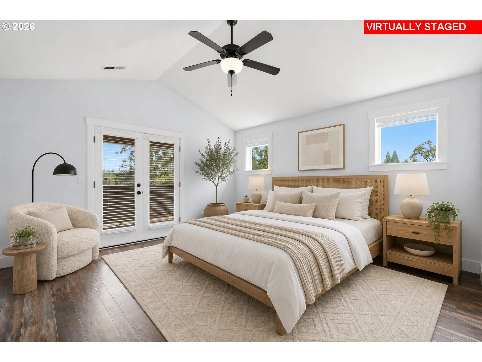 Bedroom, Owner's Suite-Vaulted Ceilings