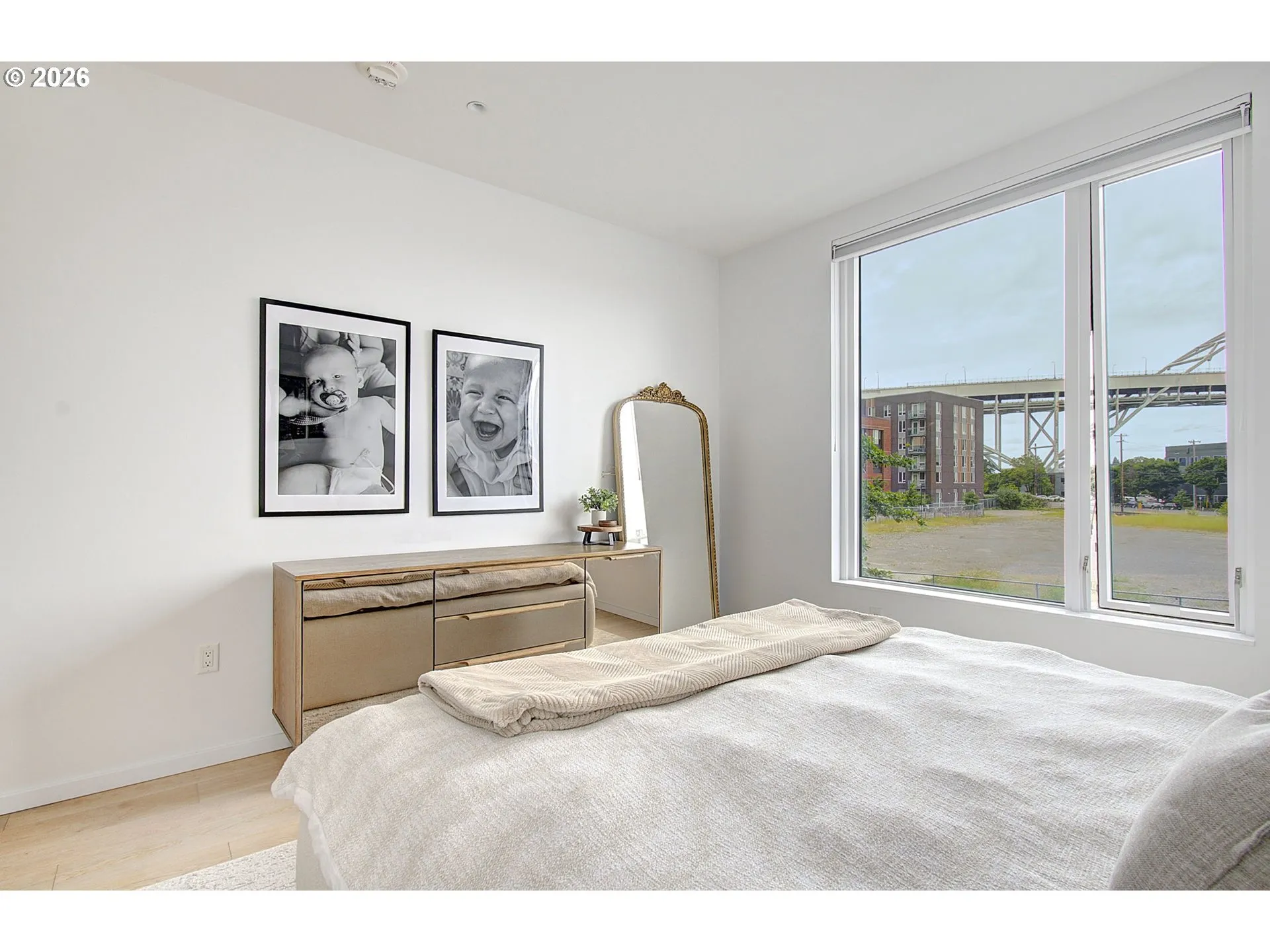 Bedroom, Primary