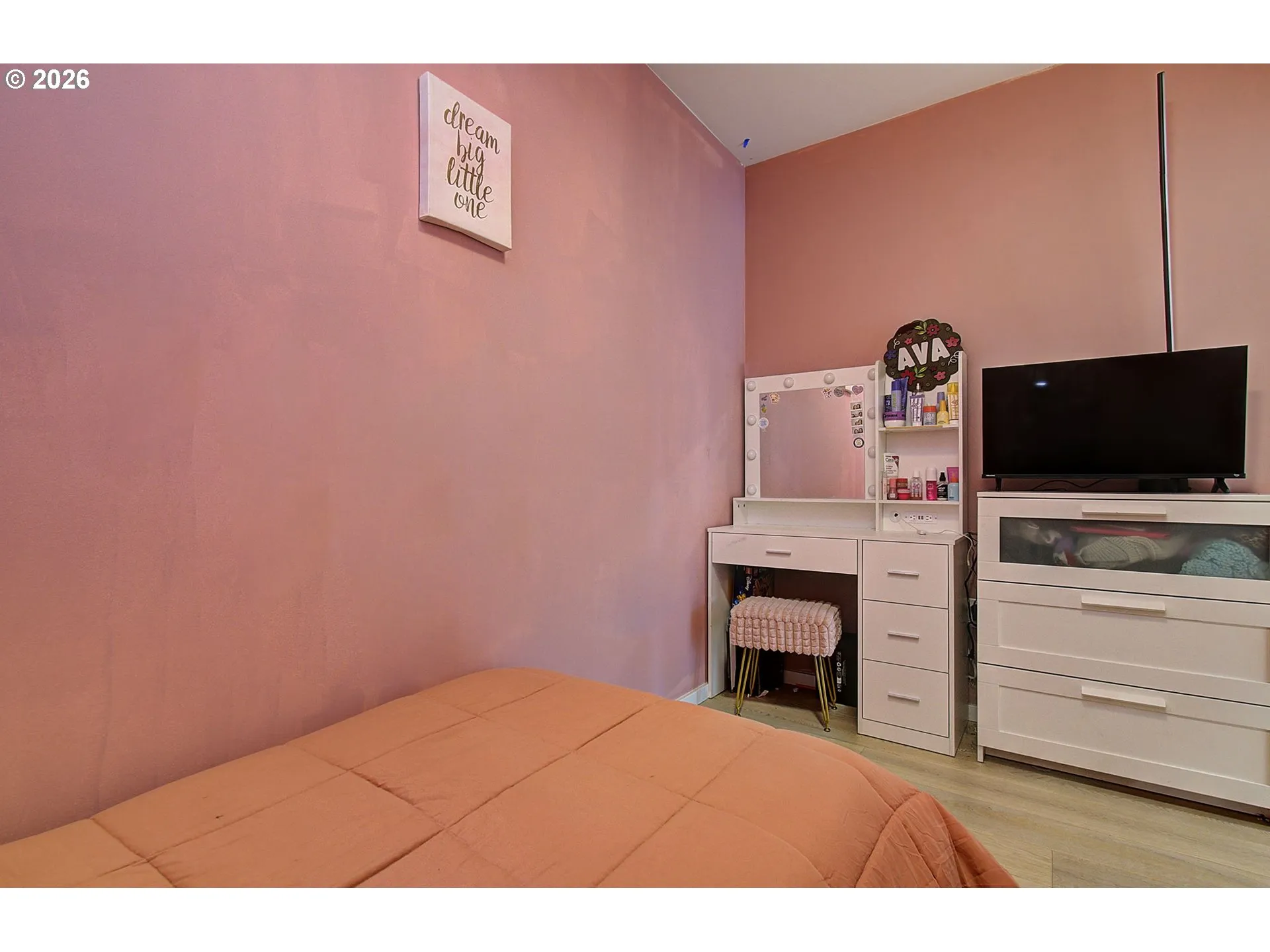 Bedroom, Owner's Suite-Walk-In Closet