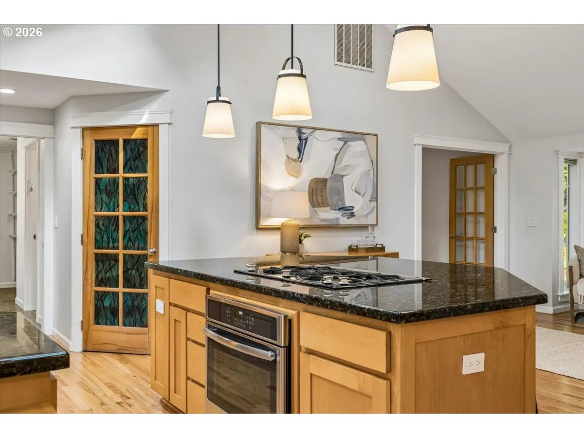 Kitchen-Island