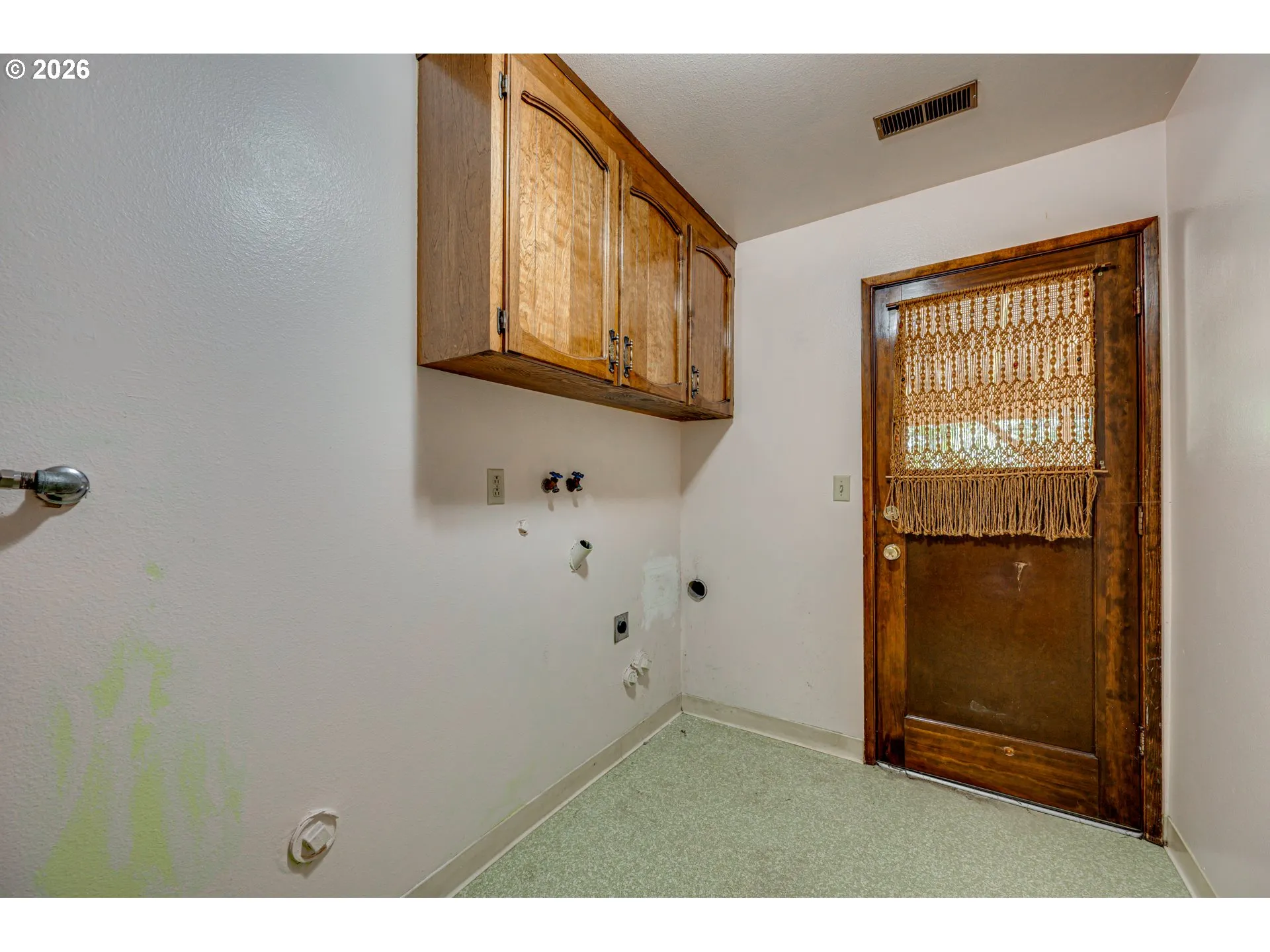 Laundry-basement