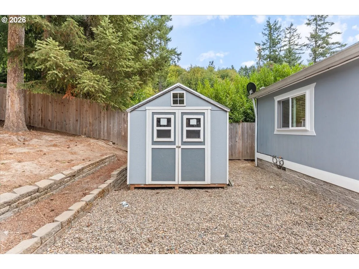 Shed