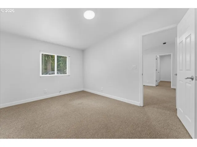 Bedroom, Primary