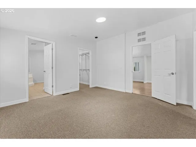 Bedroom, Primary