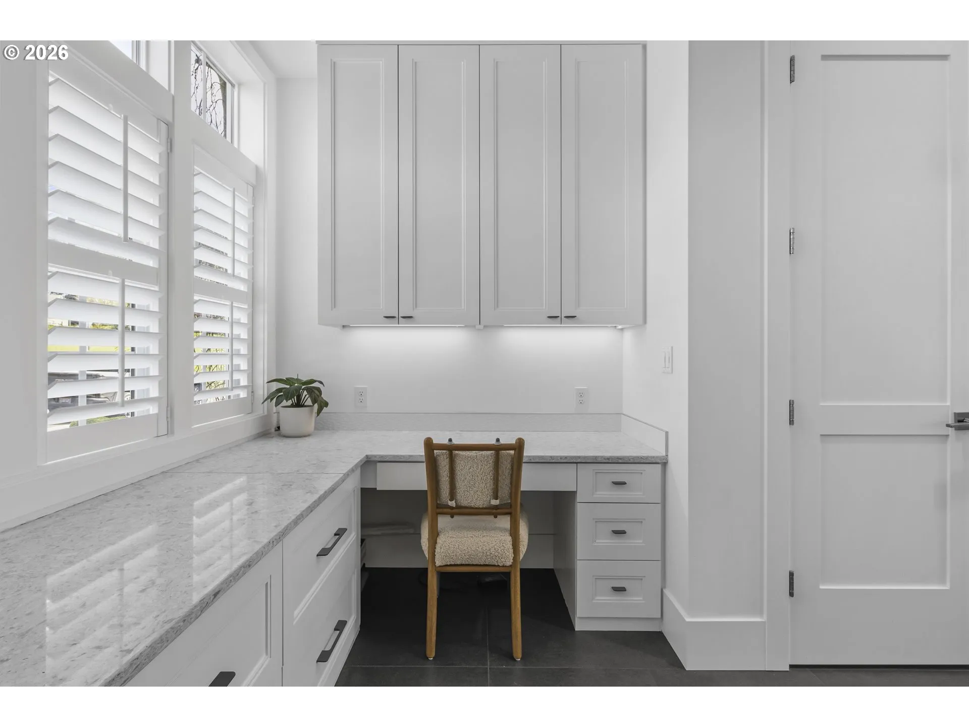 Butler's Pantry-Main