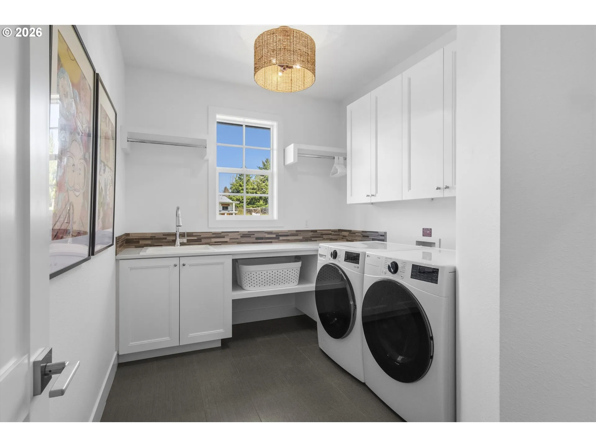 Laundry-Upper