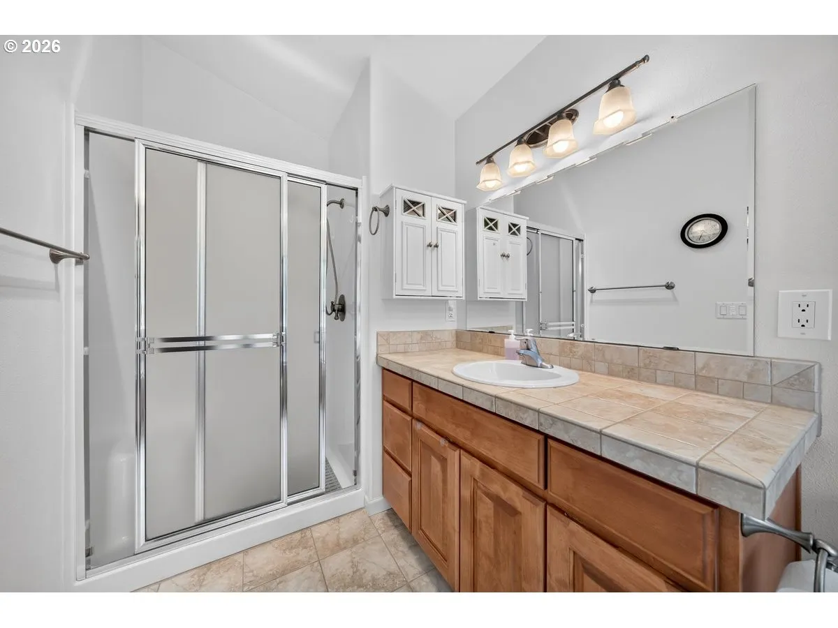 En Suite Bathroom